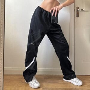 Unisex vintage 00s Nike loose joggers sweatpants with white detailing sportswear