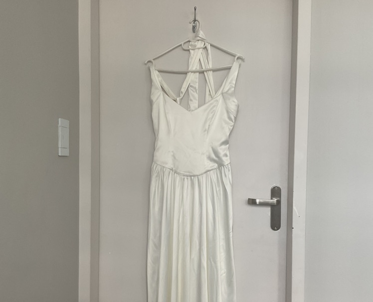 Elegant Satin Halter Dress White Size M