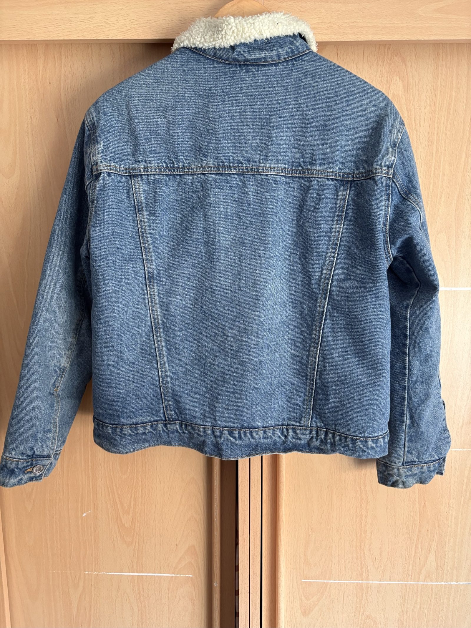 Pull&Bear Denim Jacket with Sherpa Collar image 4
