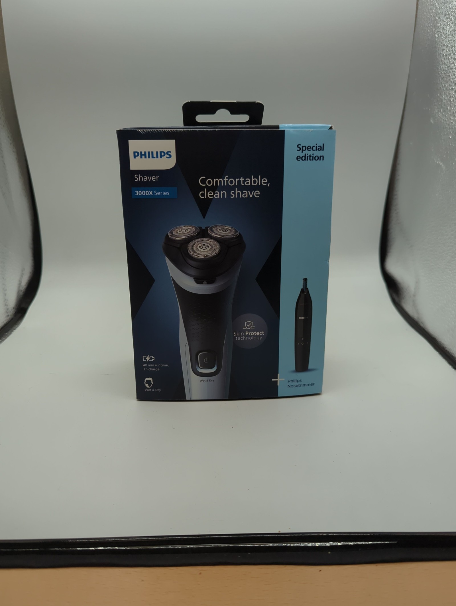 Philips Series 3000X Electric Shaver Special Edition image 2