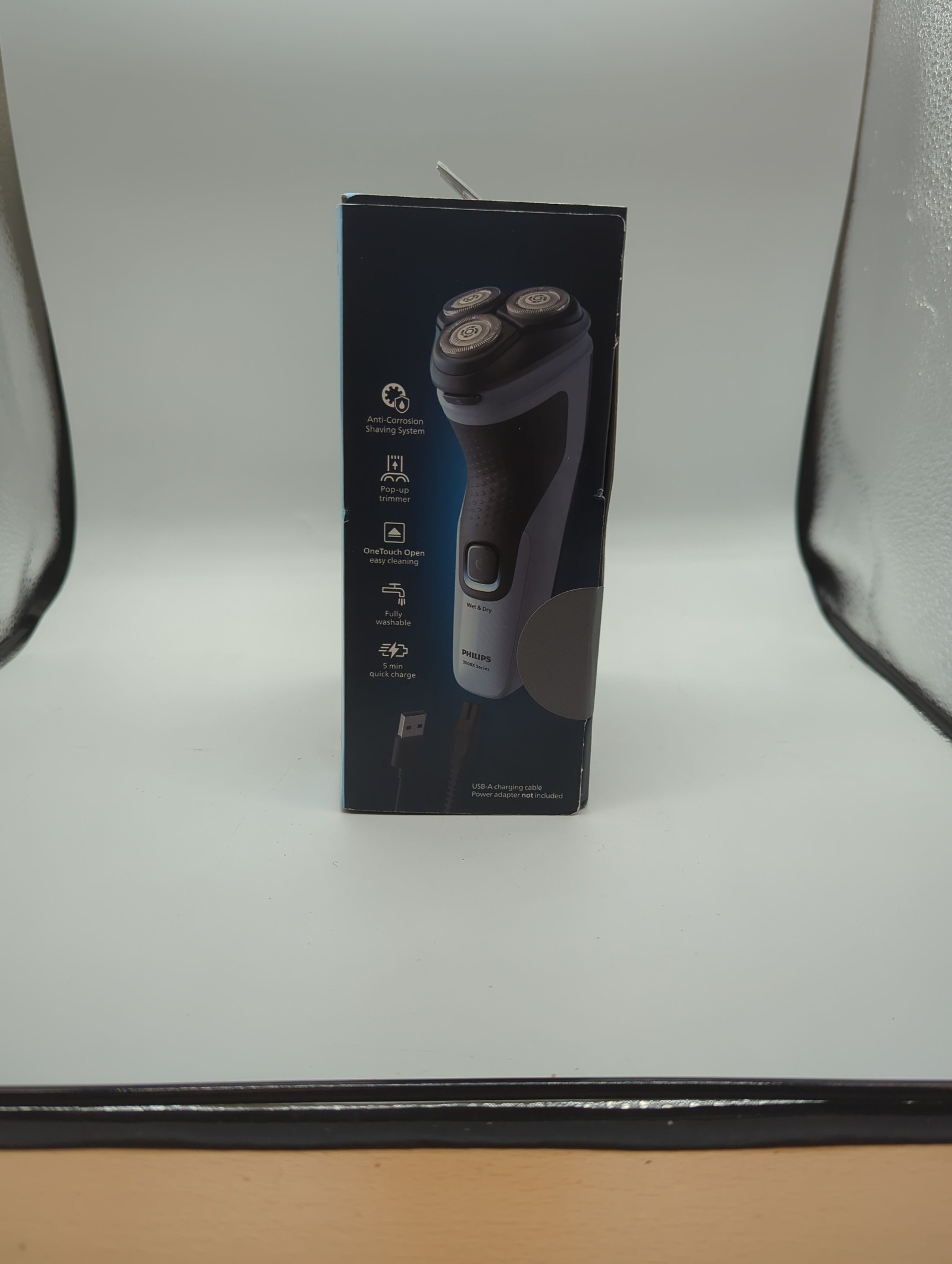 Philips Series 3000X Electric Shaver Special Edition image 4