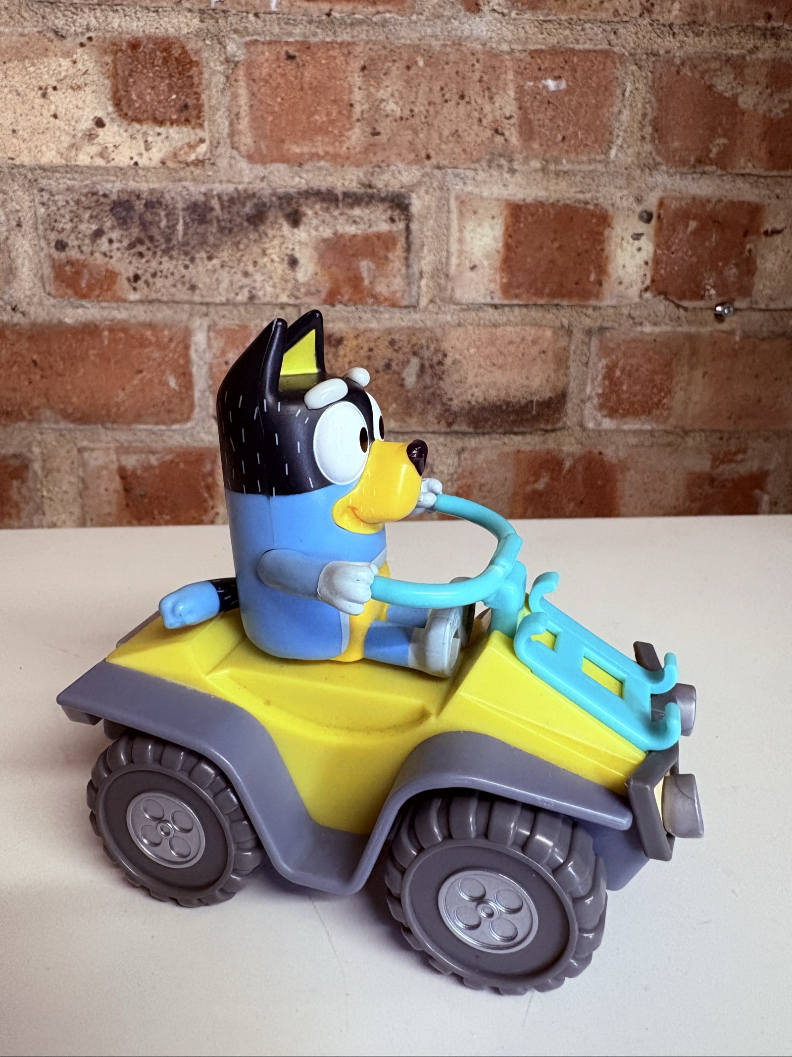 Bluey | Bandit (Dad) Figure & ATV Toy Vehicle Set image 4