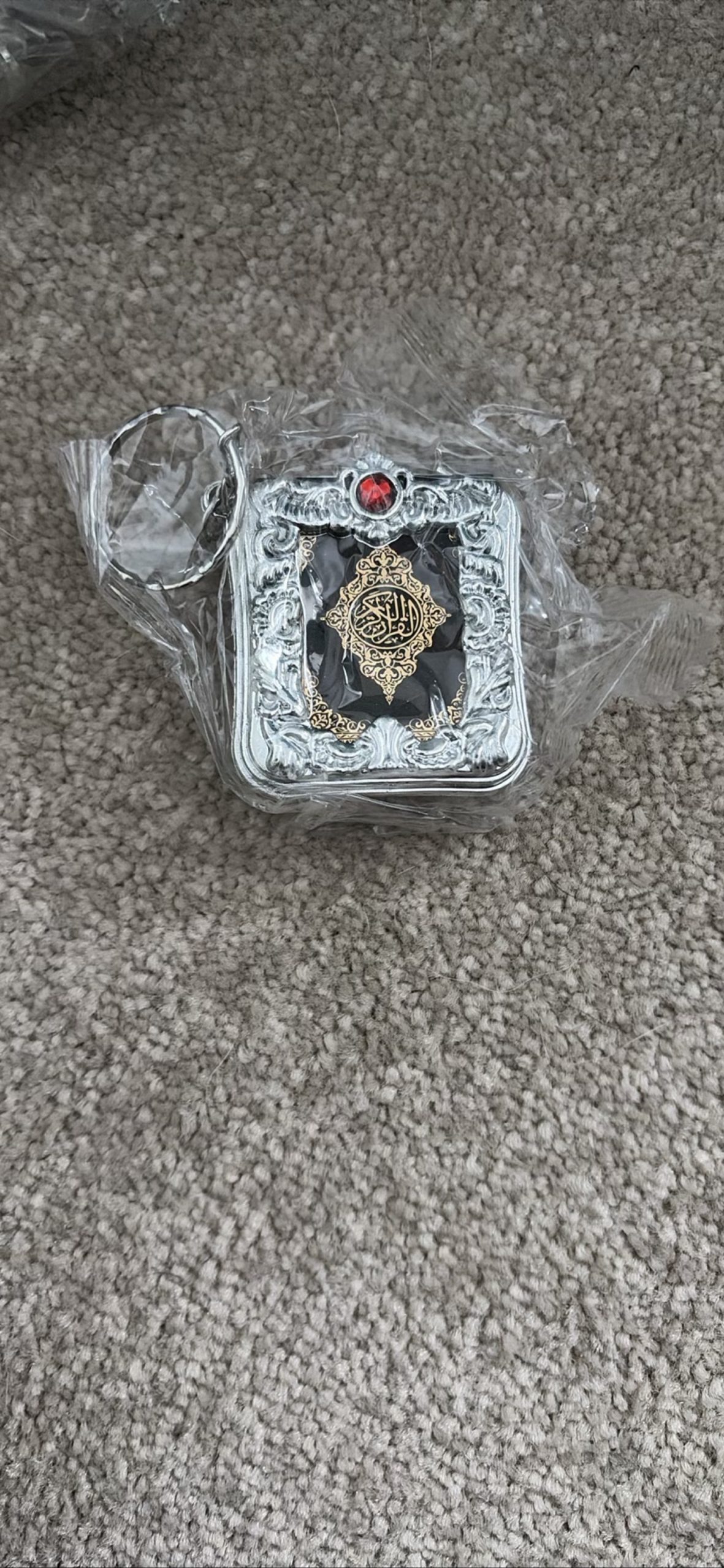 Silver Ornate Quran Keychain with Red Gemstone