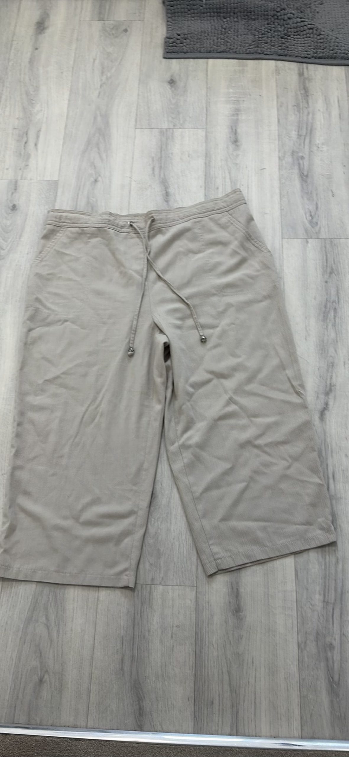 Papaya Beige Casual Drawstring Shorts size 16