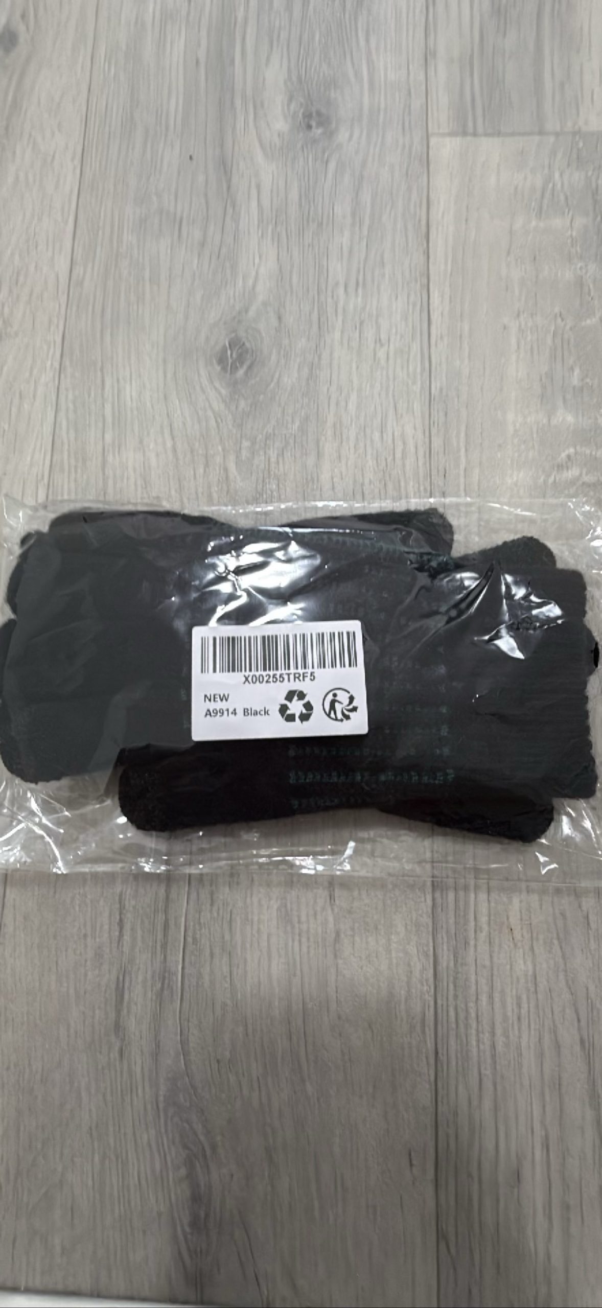 Black Gloves New A9914