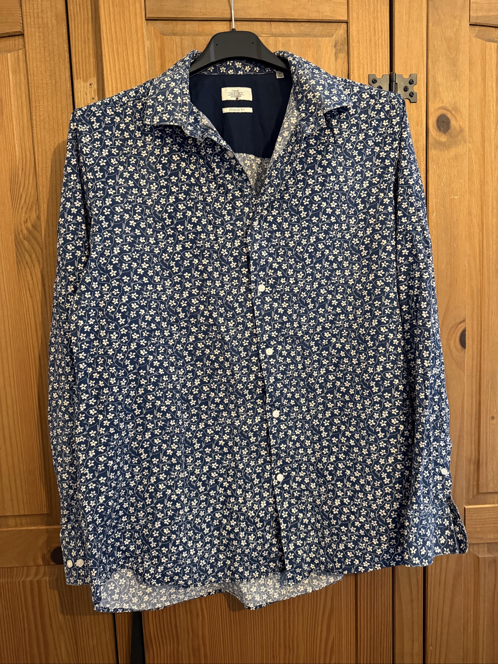 Next Men's Regular Fit Navy Blue Floral long sleeve Shirt 16 Collar