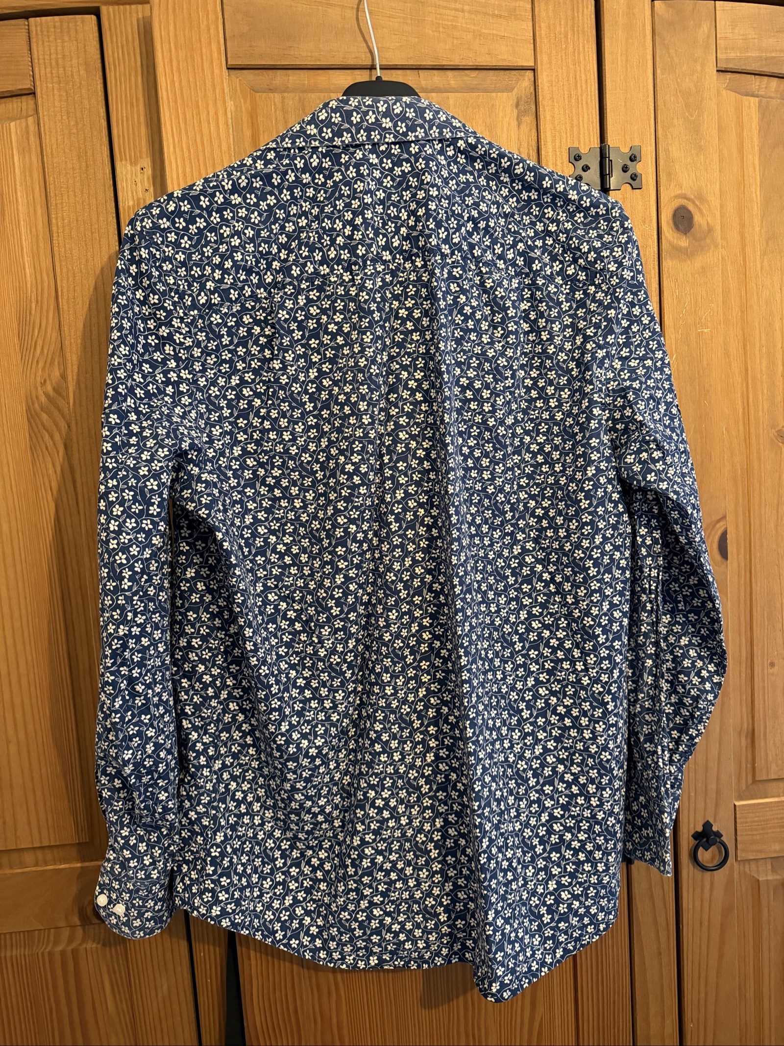Next Men's Regular Fit Navy Blue Floral long sleeve Shirt 16 Collar image 2