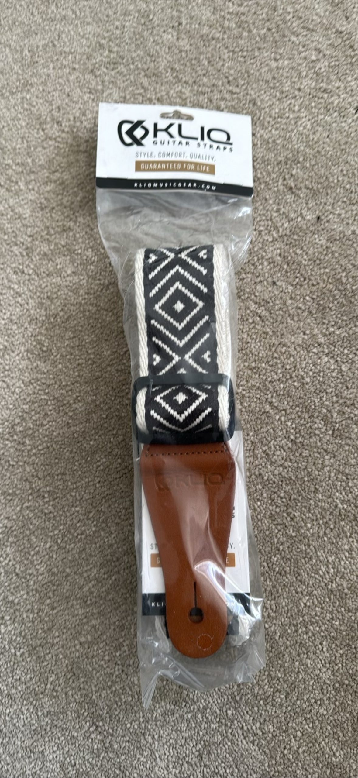 KLIQ Guitar Strap with Black White Geometric Pattern and Brown Leather Ends