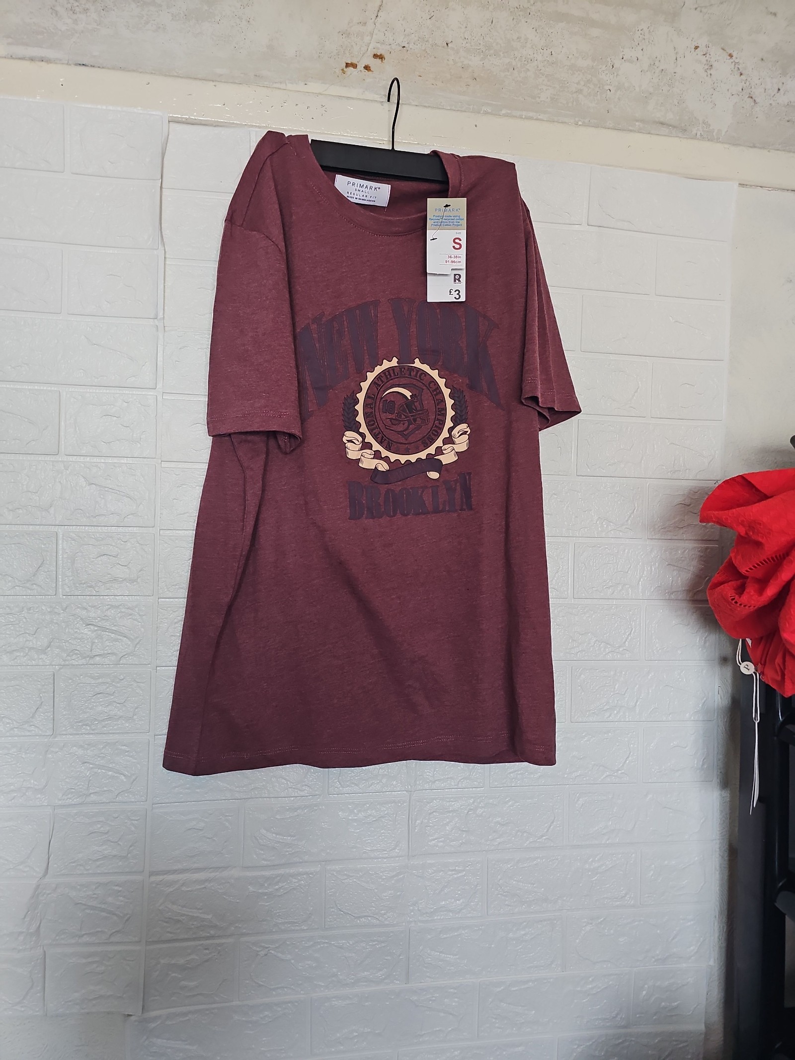 Primark New York Athletic Graphic T-Shirt Size S Burgundy