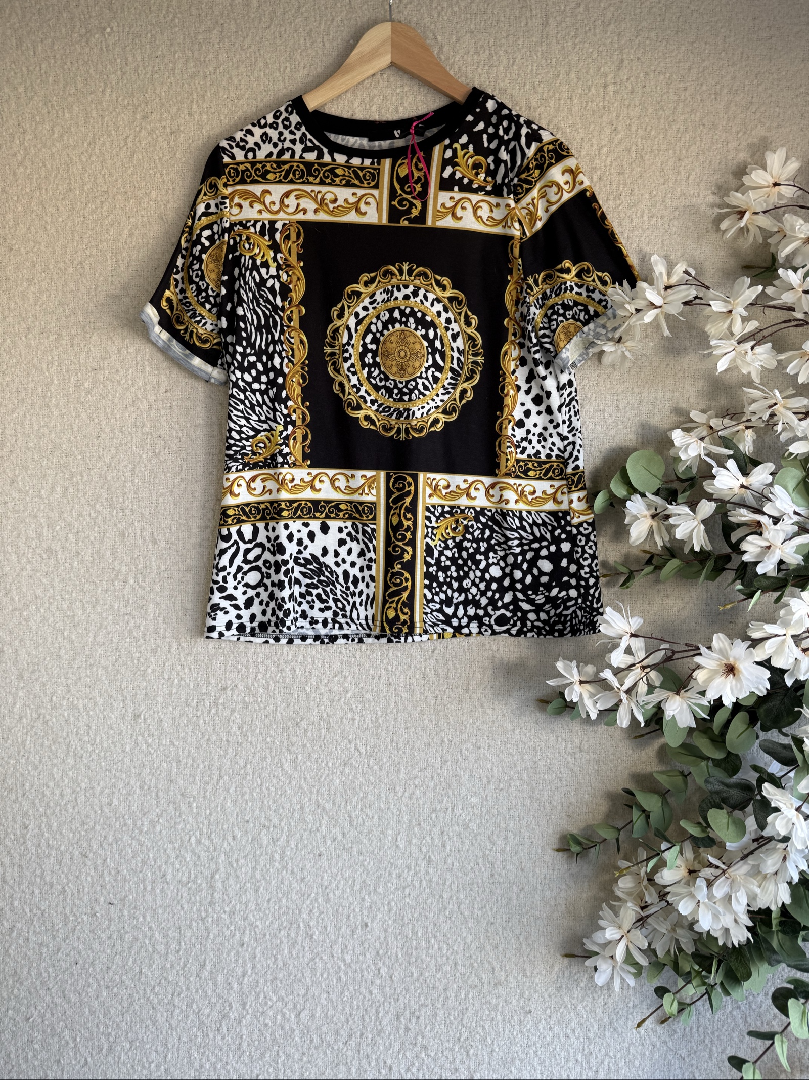 By Very Black White Gold Print Short Sleeve Top Size 14 Stylish Casual Tee