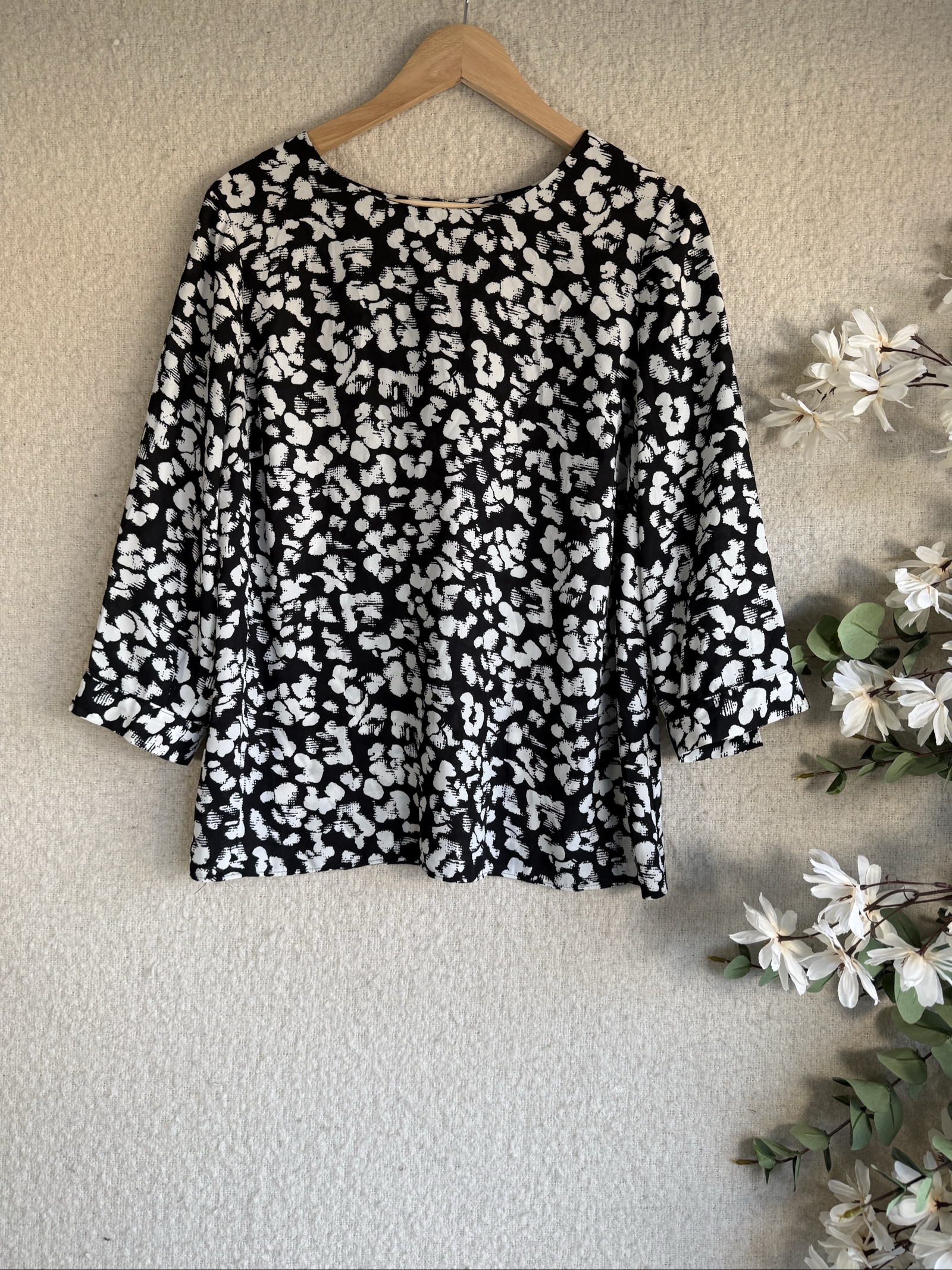 Papaya Black & White Printed Blouse Size 14 Relaxed Fit Casual Top