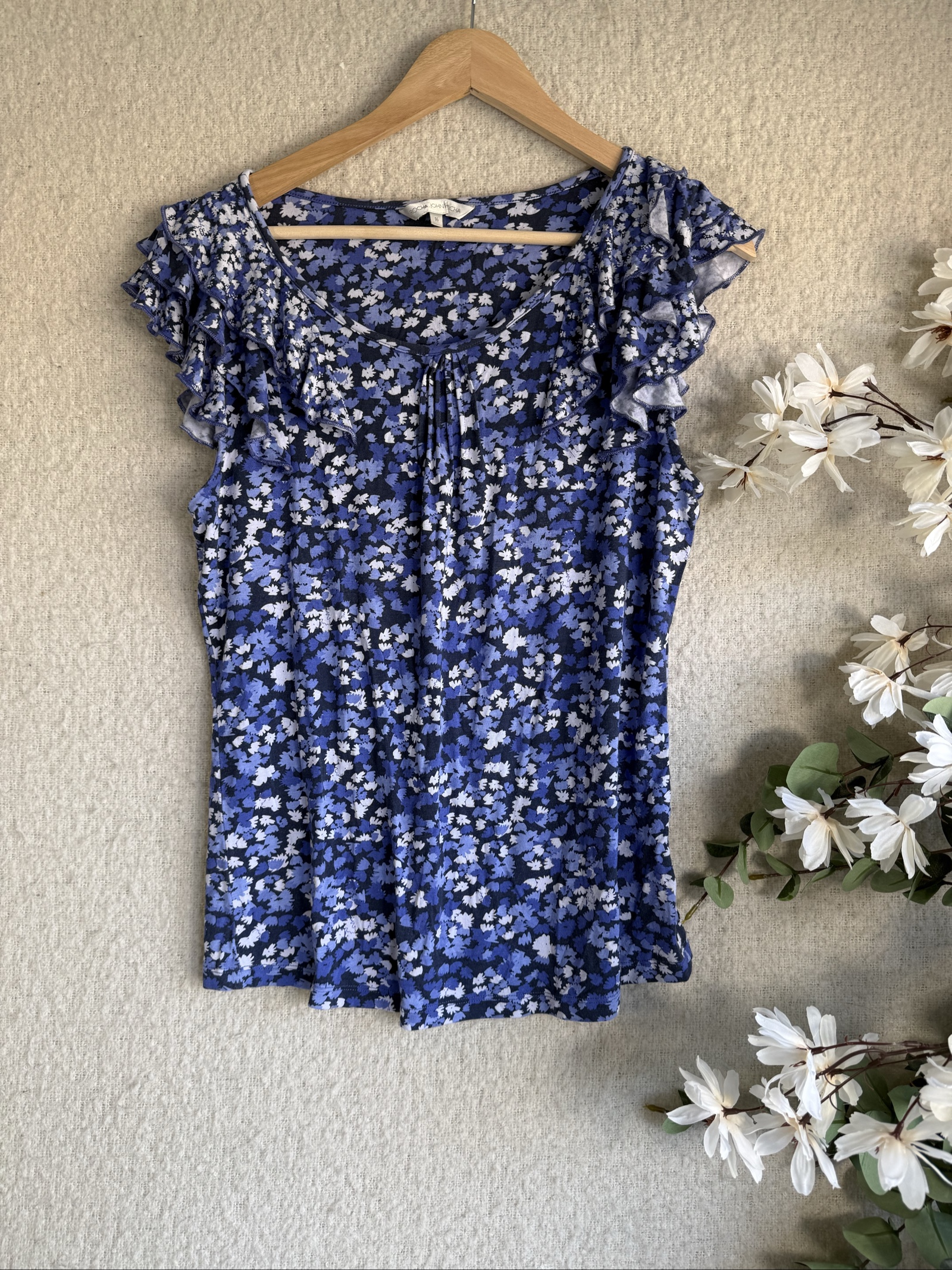 John Rocha Blue & White Floral Print Ruffle Sleeve Top Size 16 Stylish Casual Tee