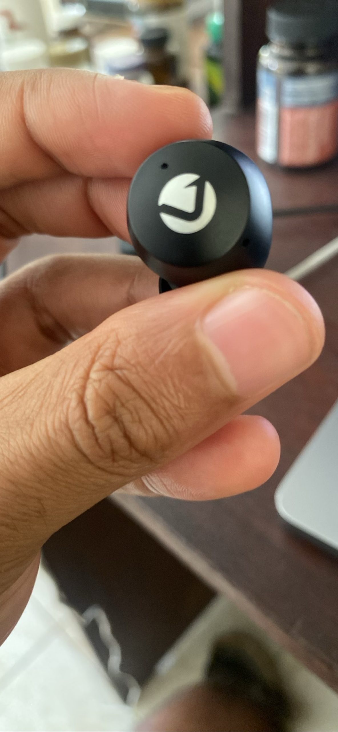 Volkano Black Wireless Earbuds Charging Case image 3