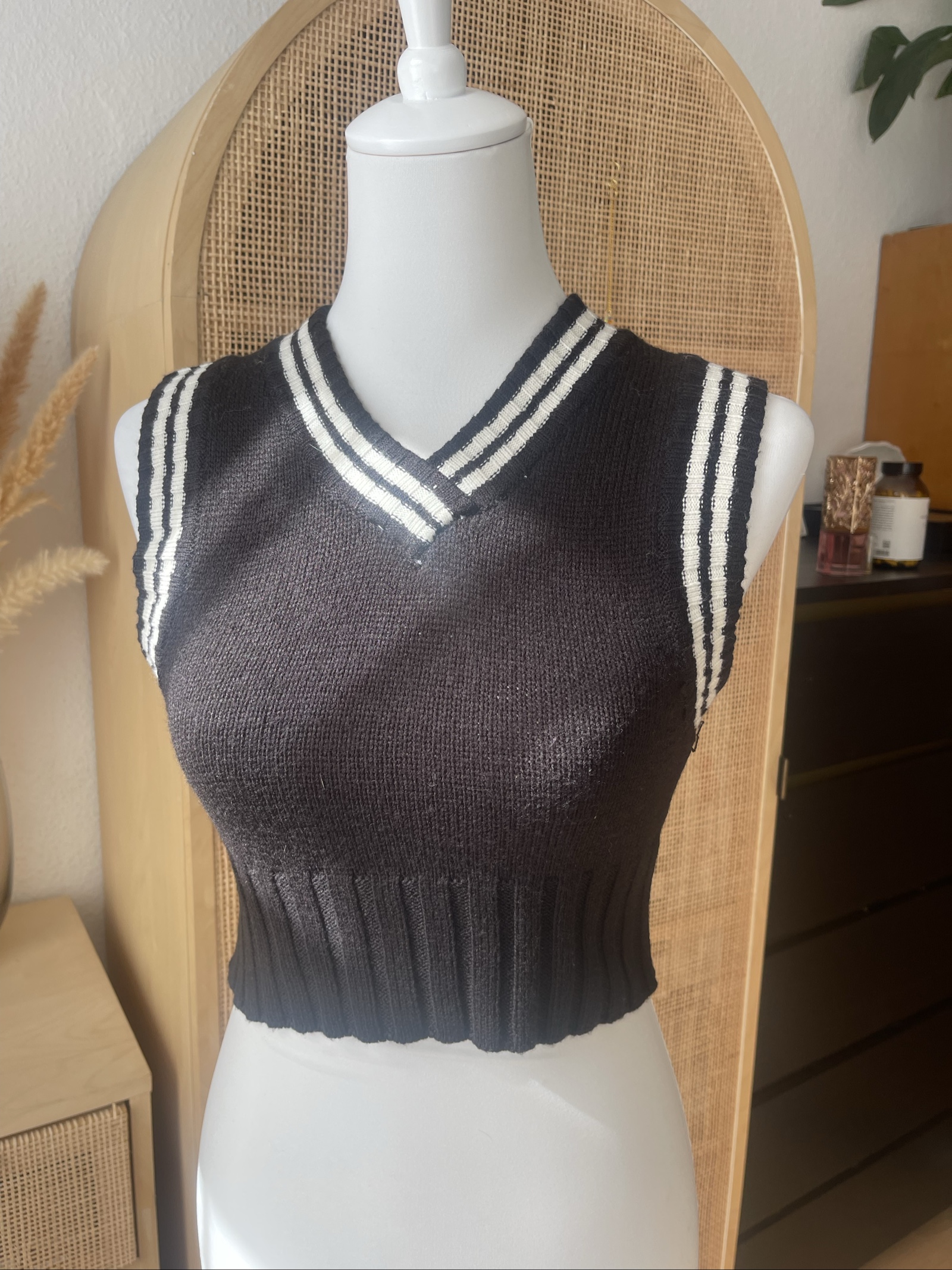 3 Women Crop Tops Black Brown & Rust Tie Front Ribbed Knit Size S-M