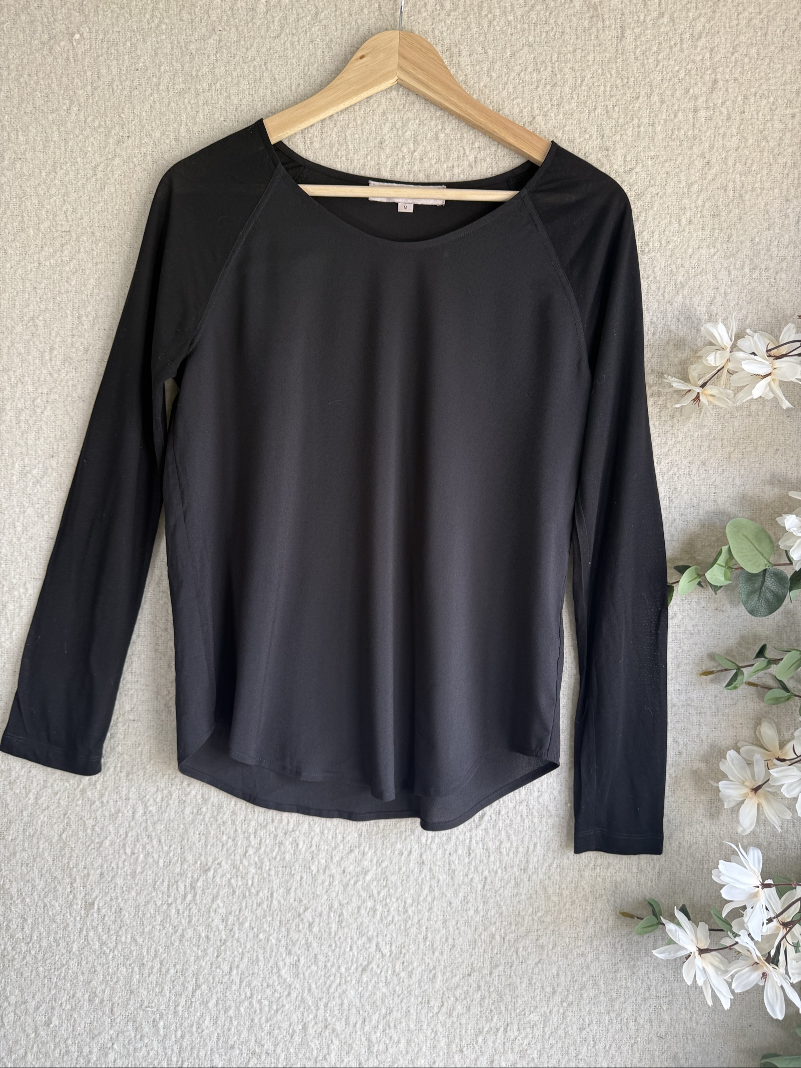 French Connection Black Long Sleeve Top Classic Fit Size M Stylish Casual