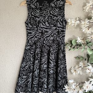 Signature Black & Grey Floral Zebra Print Sleeveless Dress S/M Stylish Chic