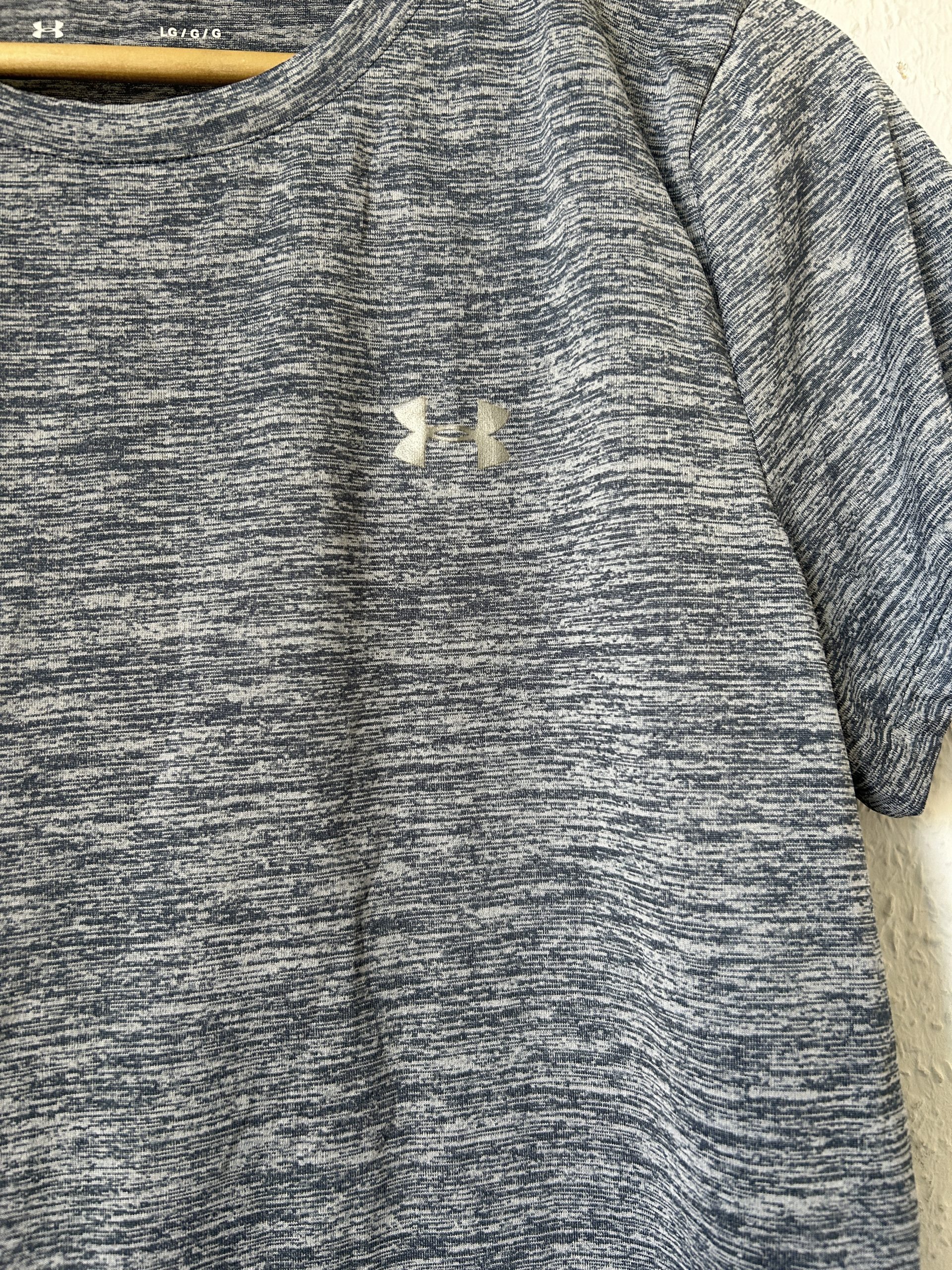 Under Armour Grey Loose Fit Heatgear T-Shirt LG- 2142 image 2
