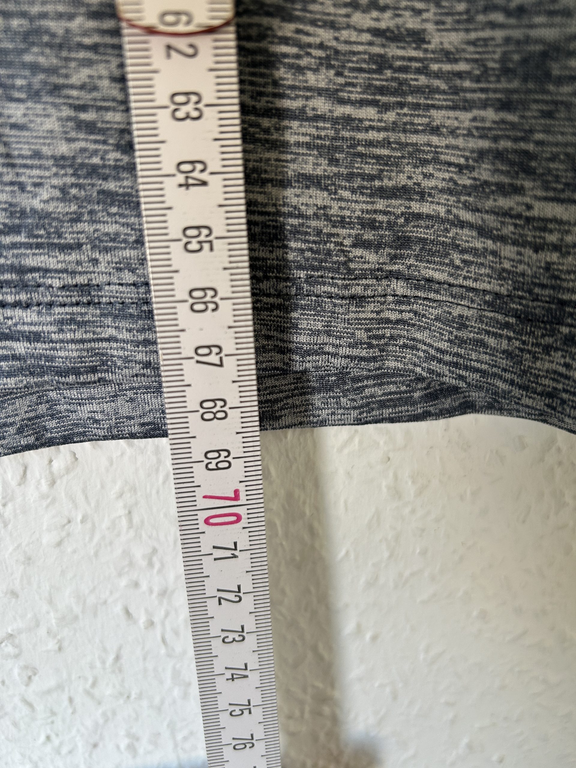 Under Armour Grey Loose Fit Heatgear T-Shirt LG- 2142 image 6