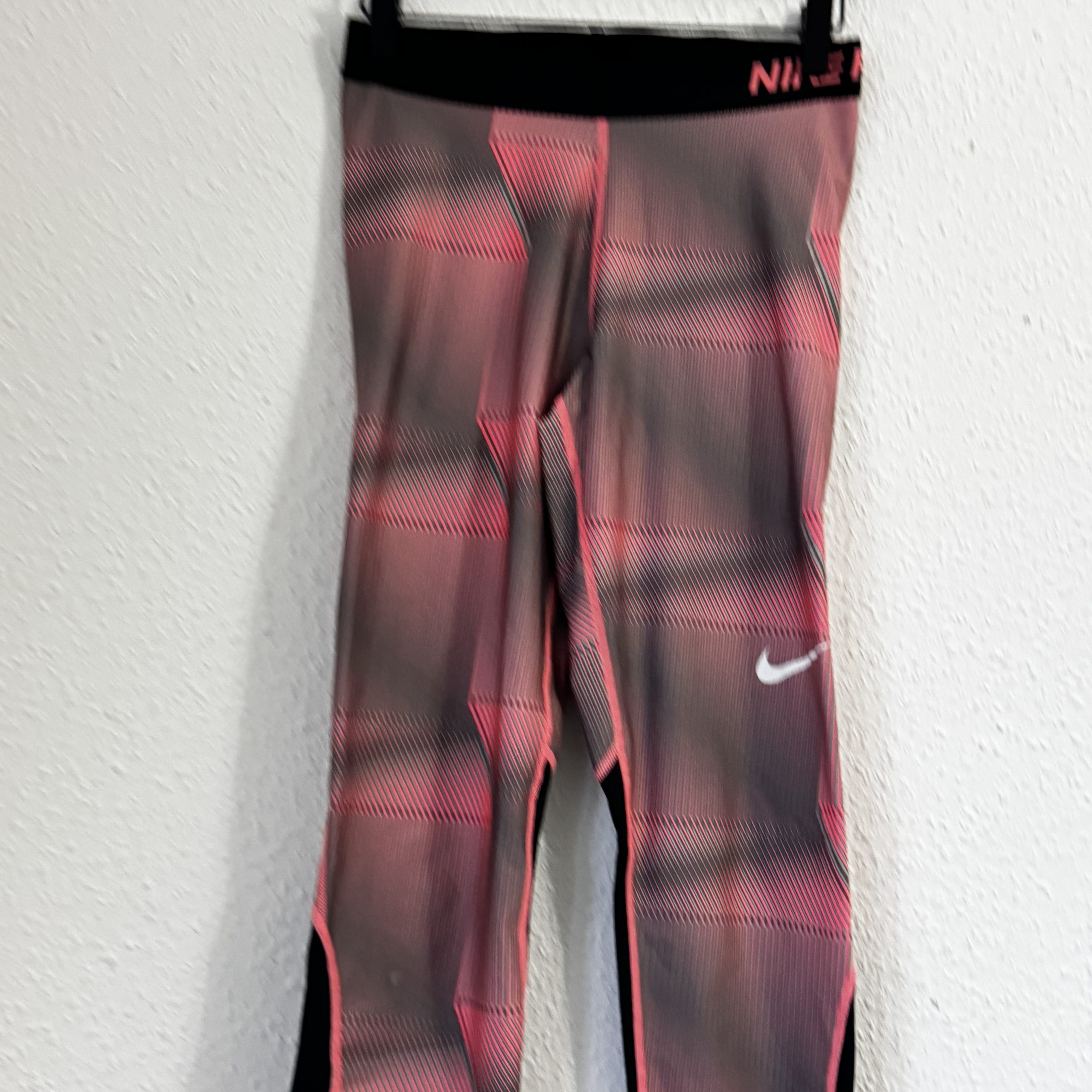 Nike Pink & Black Running Tights Size M- 2185 image 4