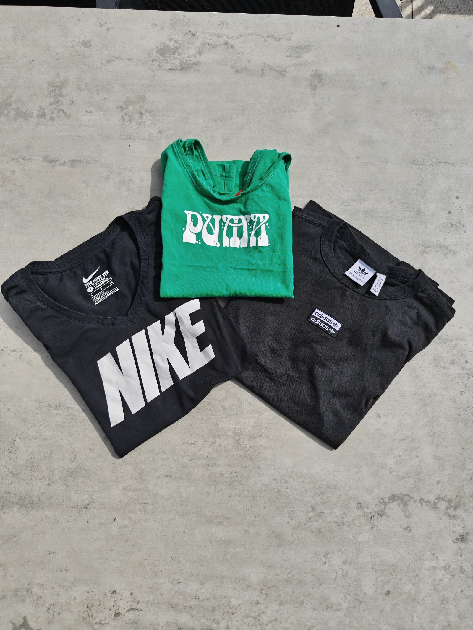 Nike Black V-Neck T-Shirt S & Puma Green Tank Top XS Set