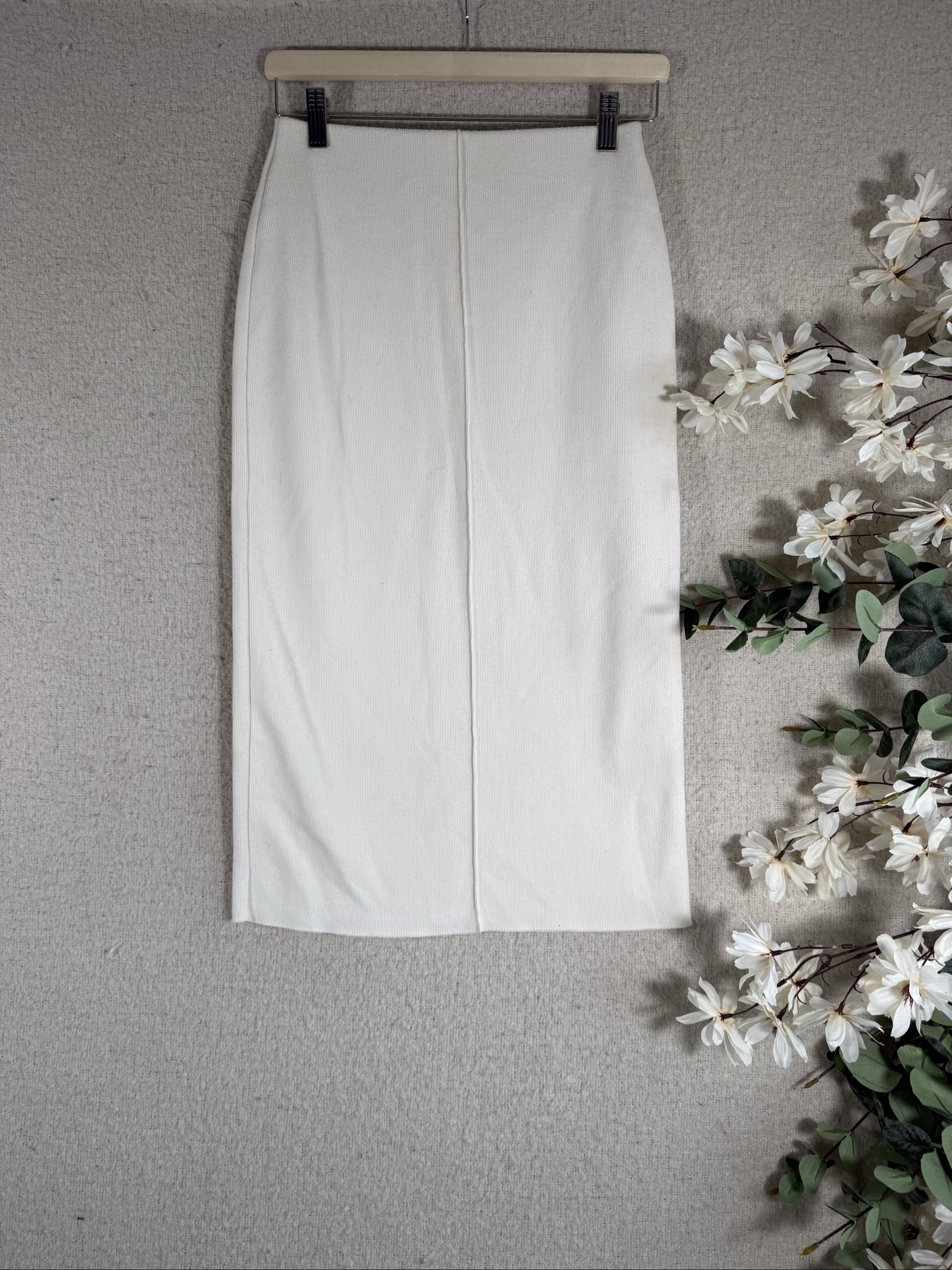 Zara White Ribbed Midi Skirt Size S Cotton Polyester Blend Stylish Chic