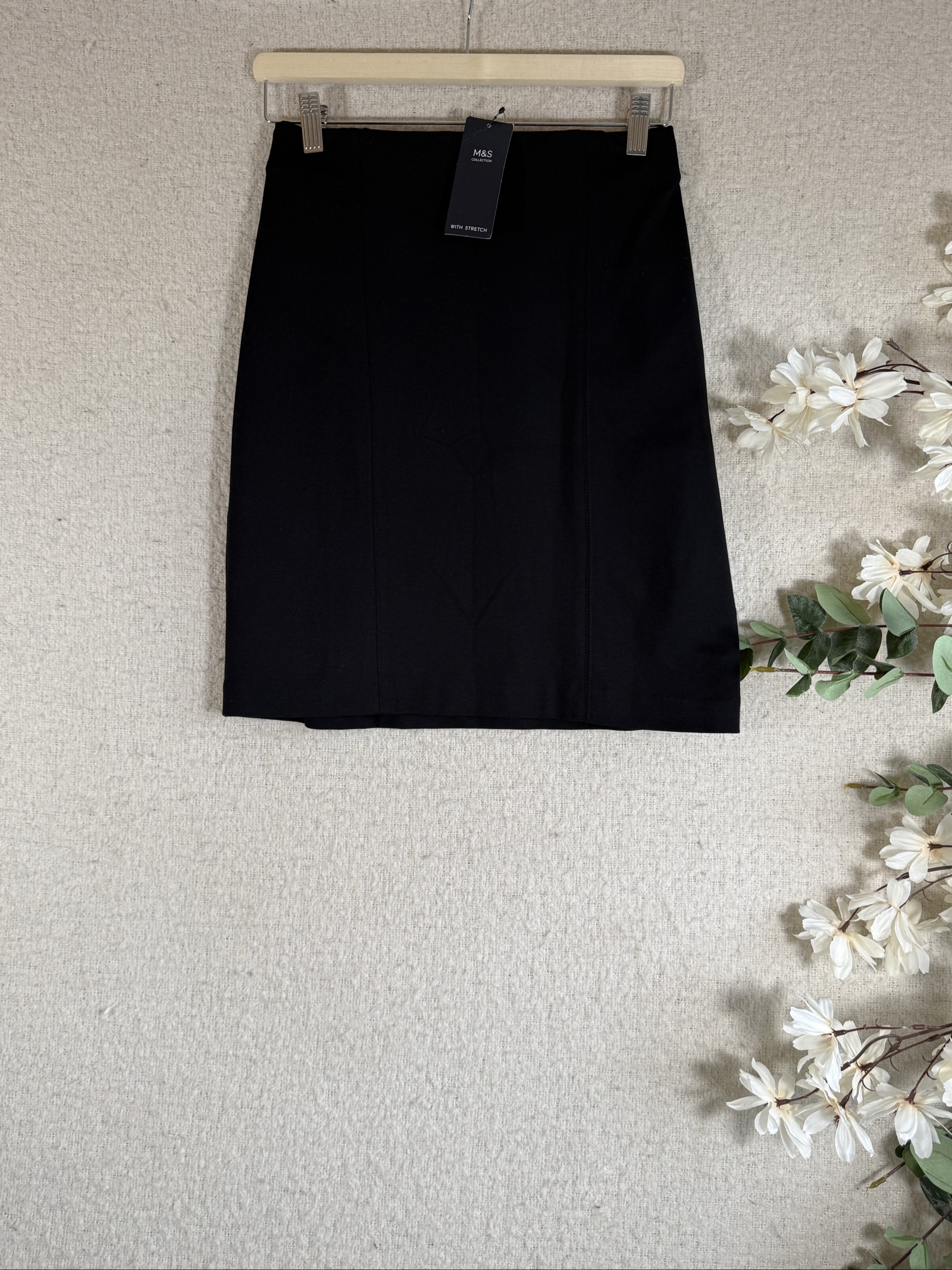 M&S Black Stretch Pencil Skirt UK 8 Elegant Classic Workwear Office 21in