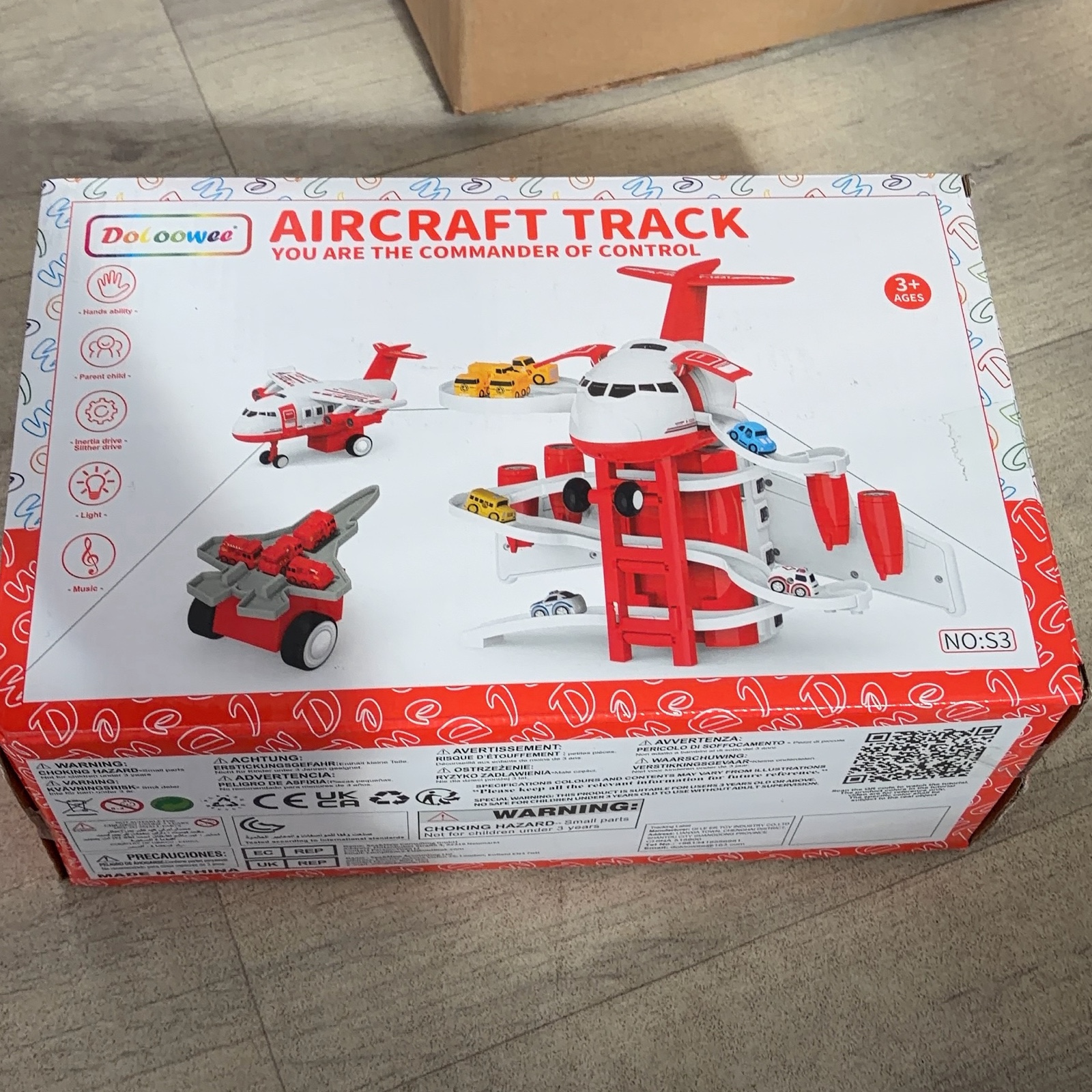 DoLoowee Red & White Aircraft Track Toy Set Kids 3+