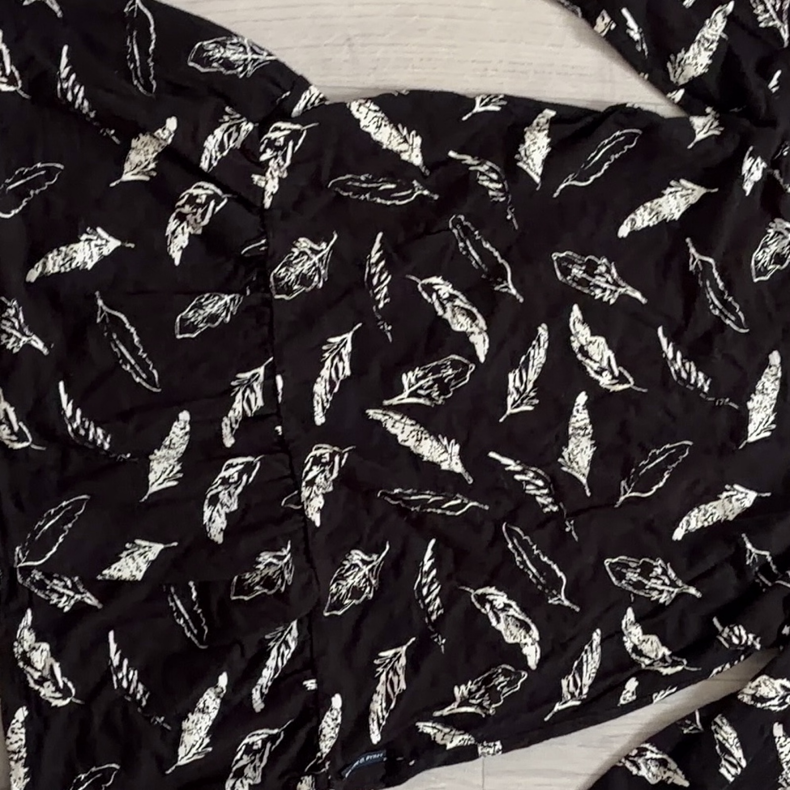 Black & White Feather Print Dress UK 8-10 years