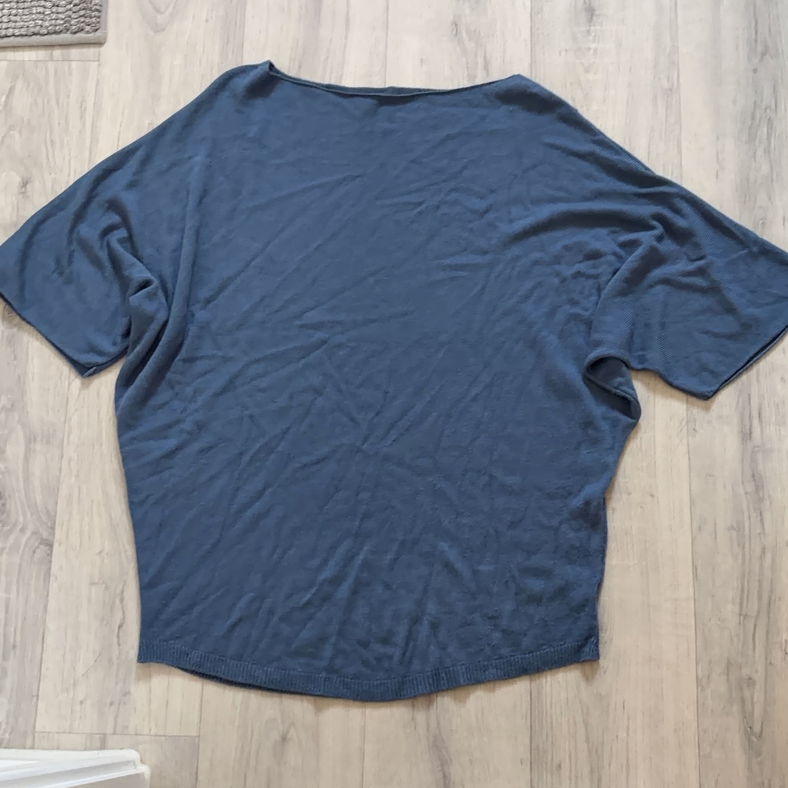 Blue Lightweight Knit Top Medium Womens