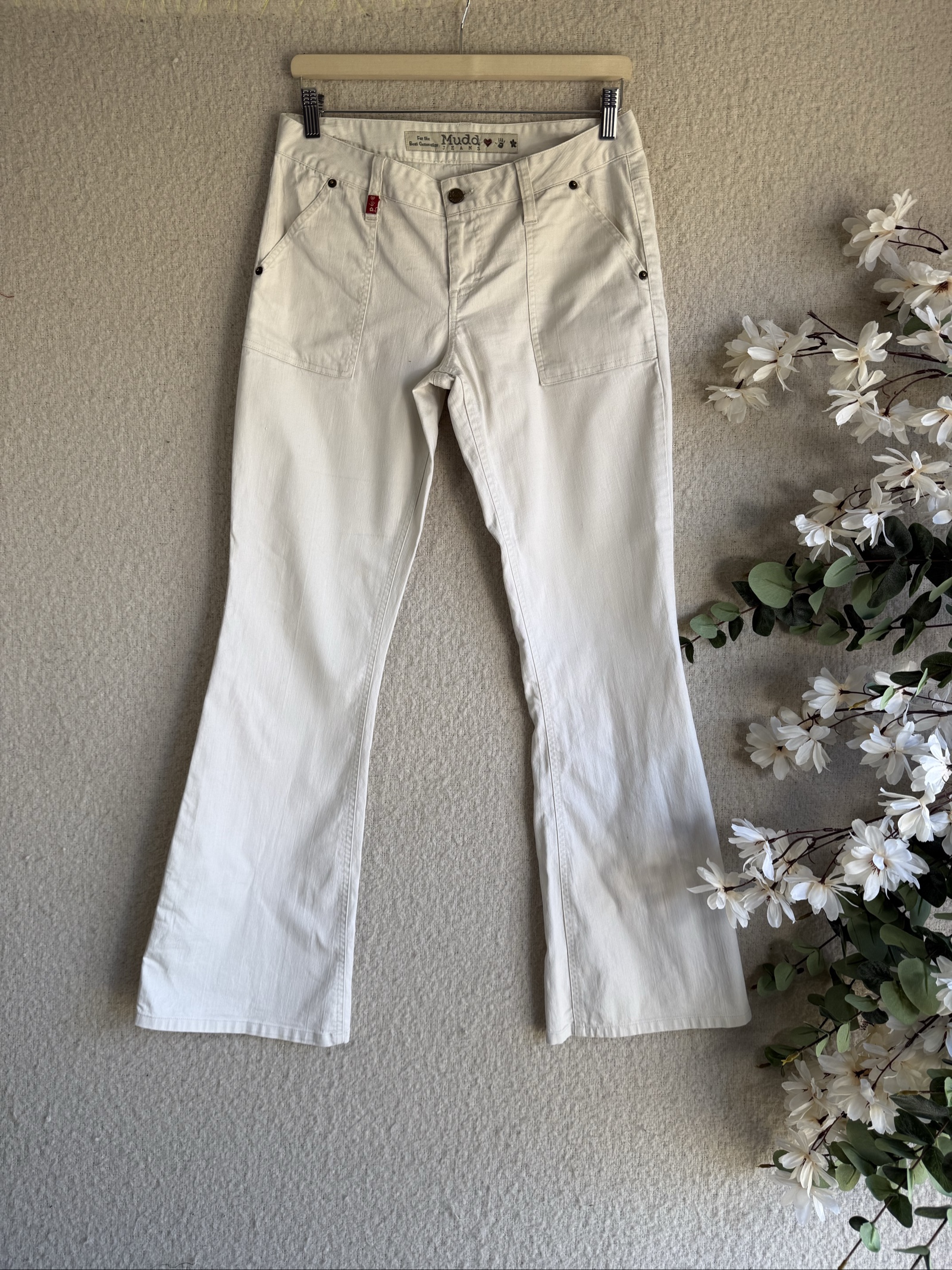 Mudd White Flared Jeans Size 10 Cotton Blend Casual Stylish Boot Cut Trousers