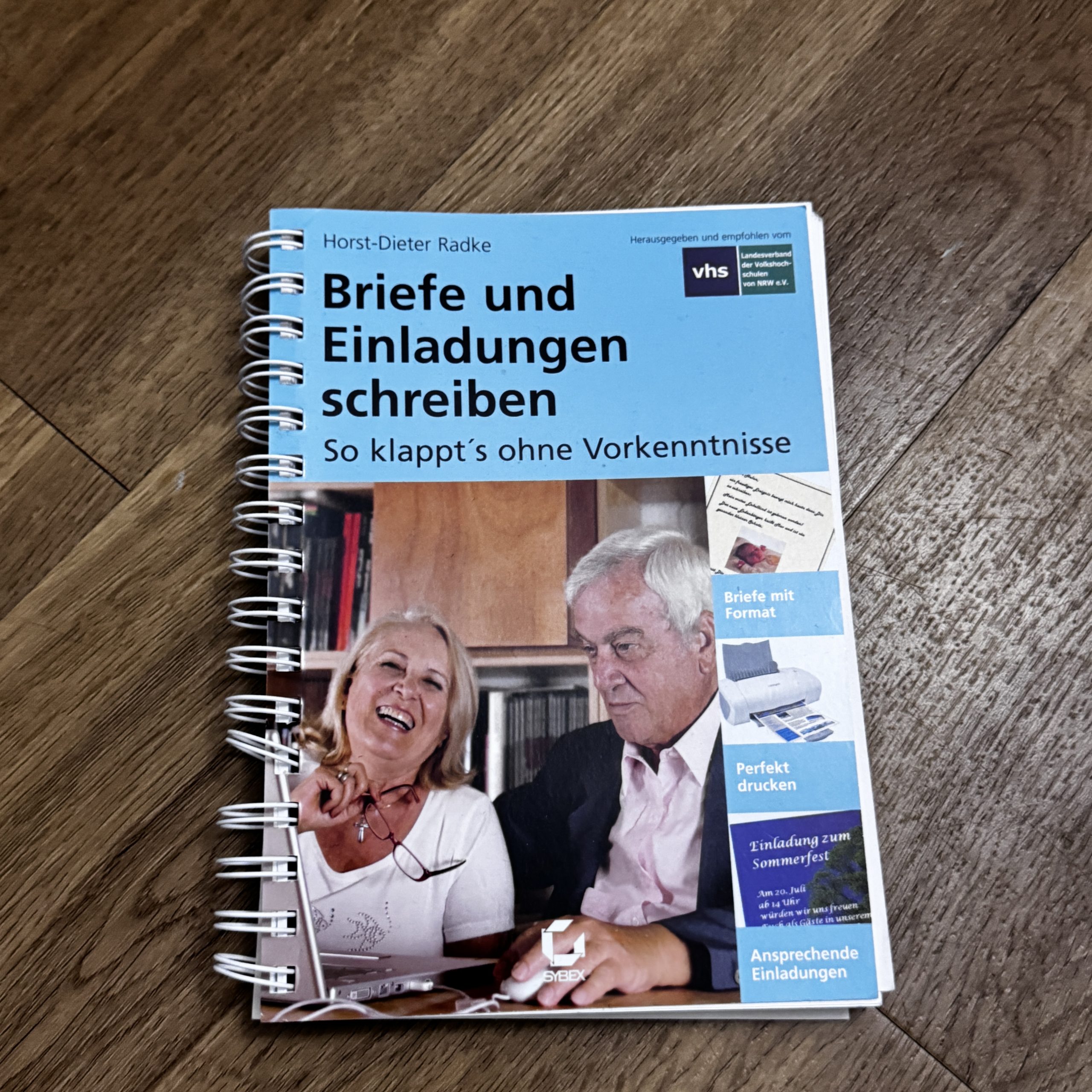 Horst-Dieter Radke Blue Writing Guide Book Media 65