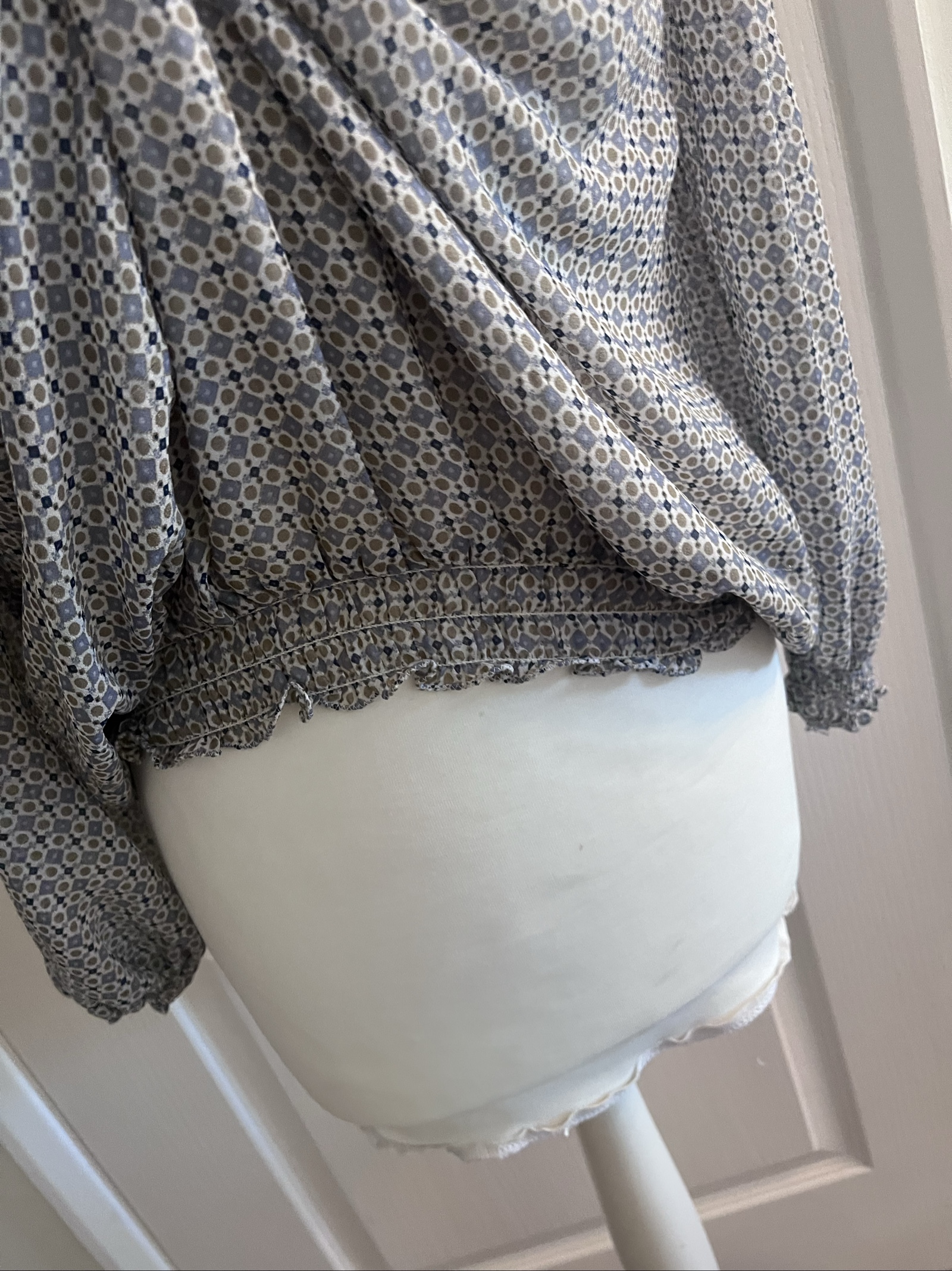 Smocked Neck Blue &Max Mara Studio blue Beige Patterned Blouse 100% Polyester Medium image 2