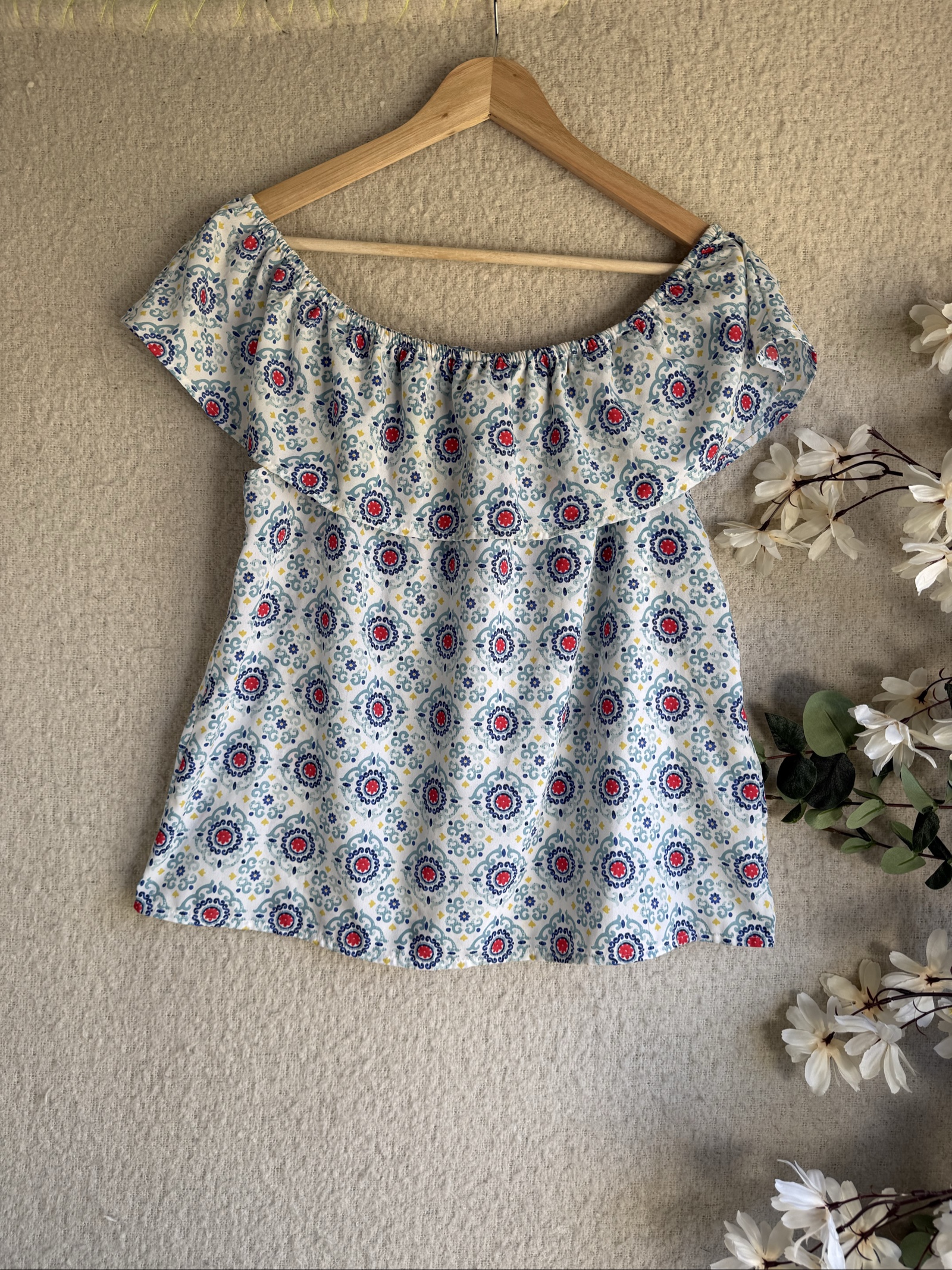 Papaya White Blue Red Floral Print Off Shoulder Top Size 14 Summer Casual Chic