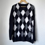 Unbranded Black & Grey & White Argyle Knit V-Neck Sweater M 2272