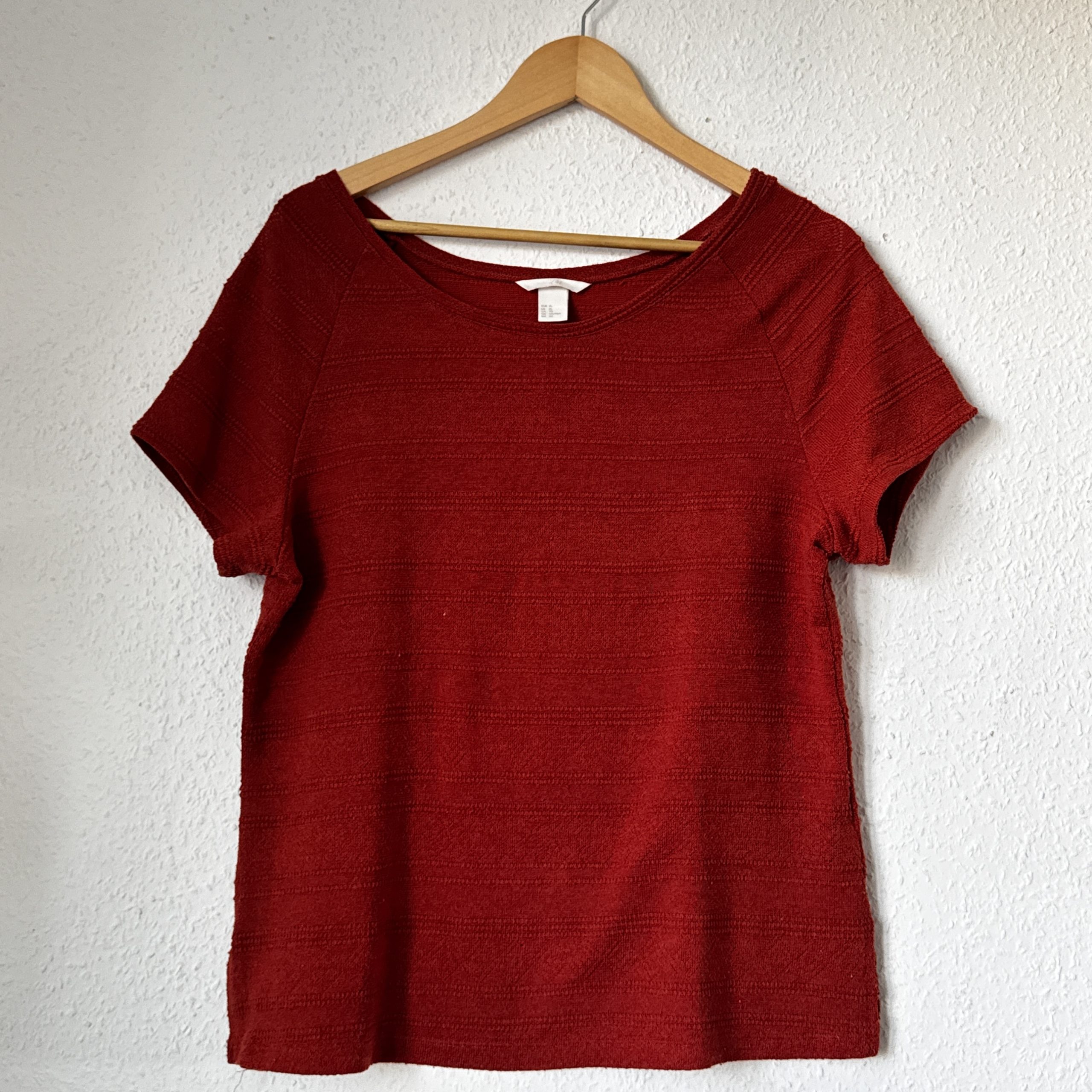 H&M Red Textured Knit Top XL 92% Polyester & 7% Viscose 2279