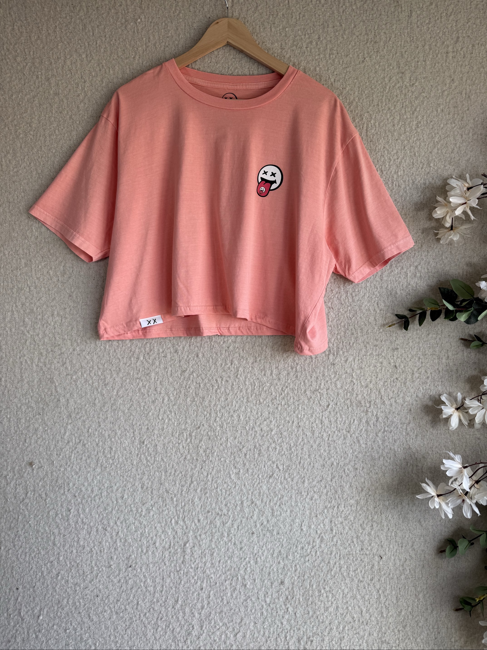 SOLD DO NOT SELL Louis Tomlinson Pink Organic Cotton Crop T-Shirt XL Smiley Casual Top