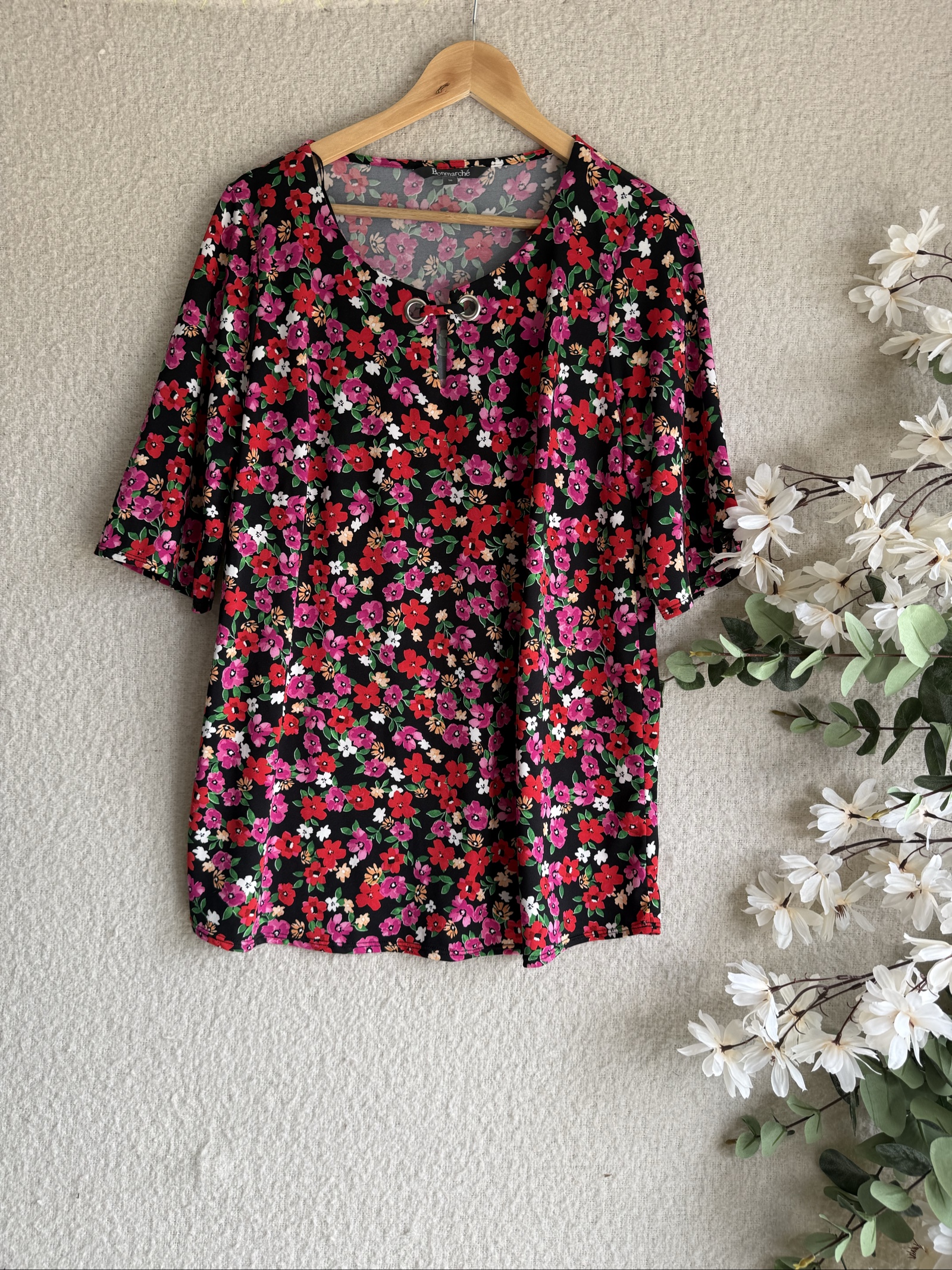Bonmarché Black Red Pink Floral Print Casual Top Size 16 Stylish Summer Wear