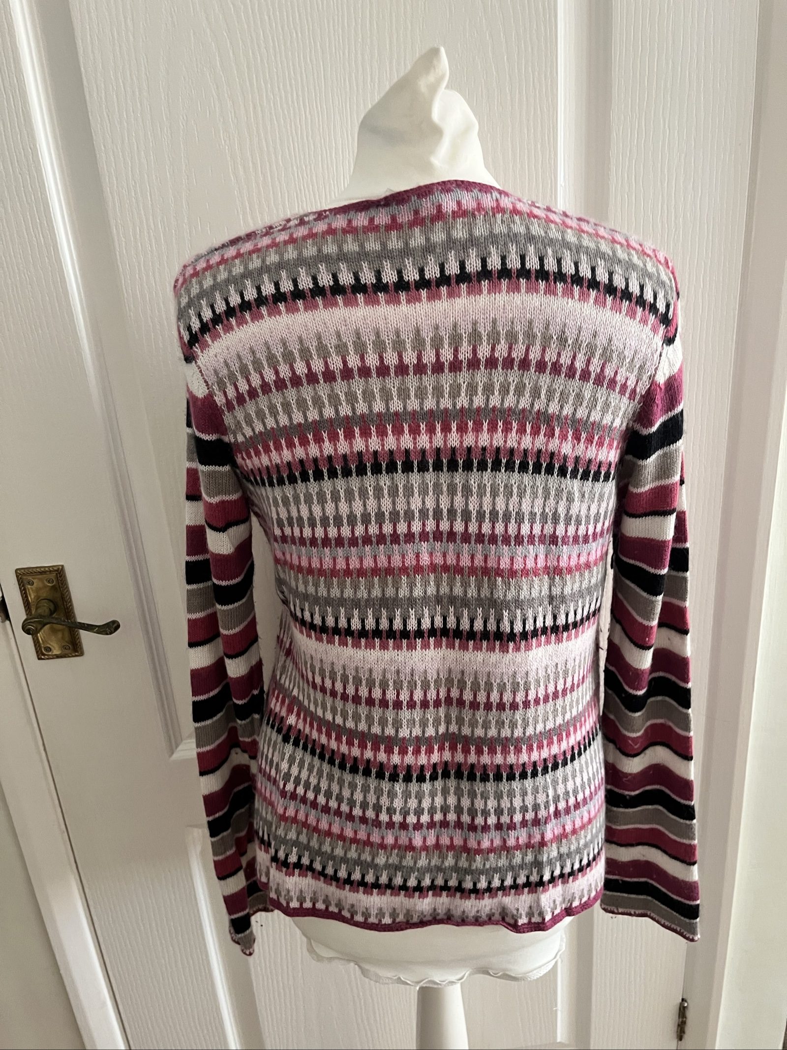 Vintage Laura Ashley Pink Grey & Black Patterned Knit Cardigan UK 12 image 4