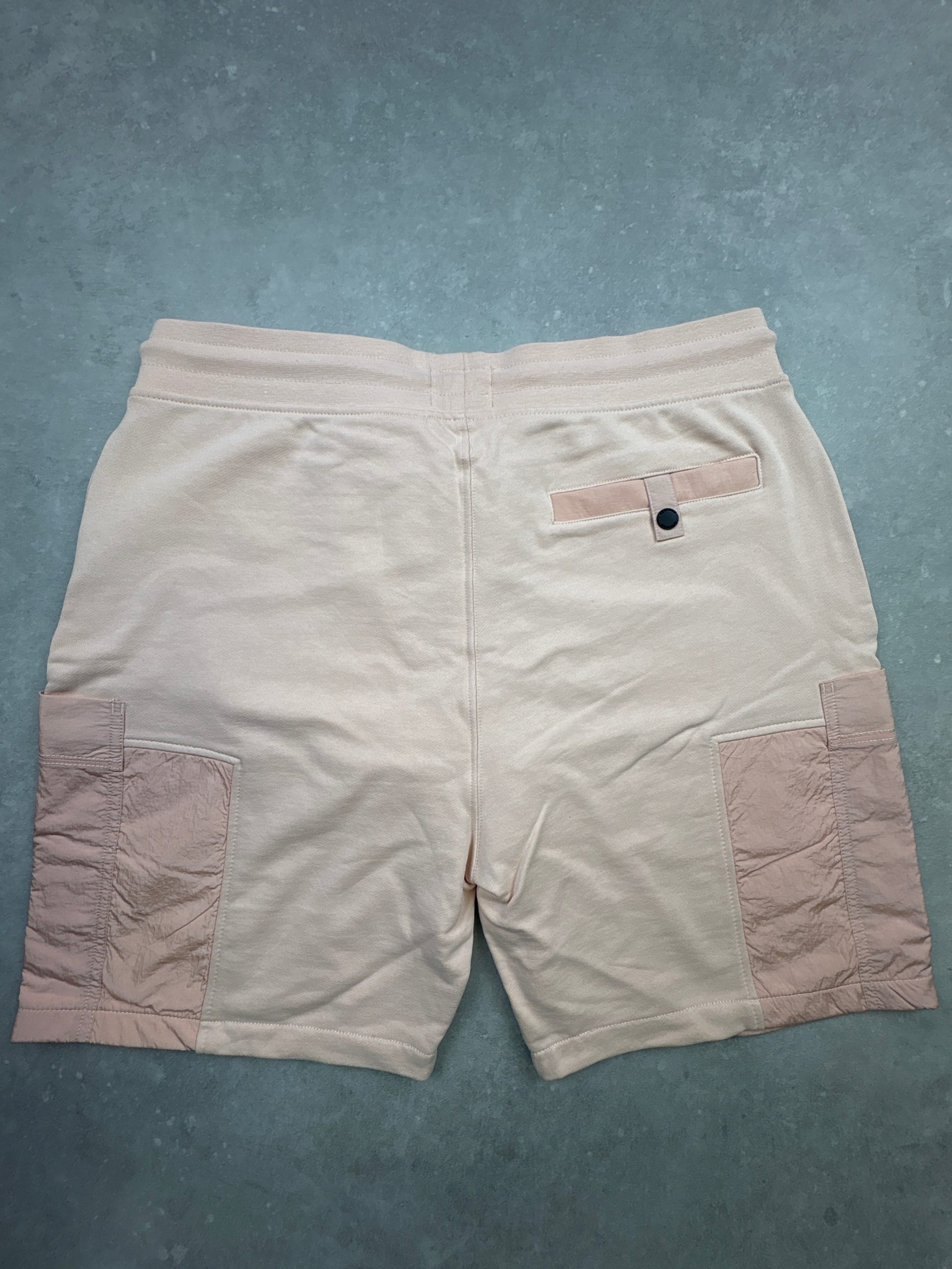 Unbranded Beige Cotton Cargo Shorts M With Button Pocket Detail