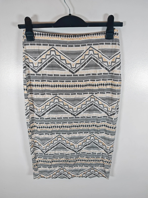 Atmosphere Women's Pencil Skirt Size UK 12 Black Gold Geometric Aztec Stretch image 3