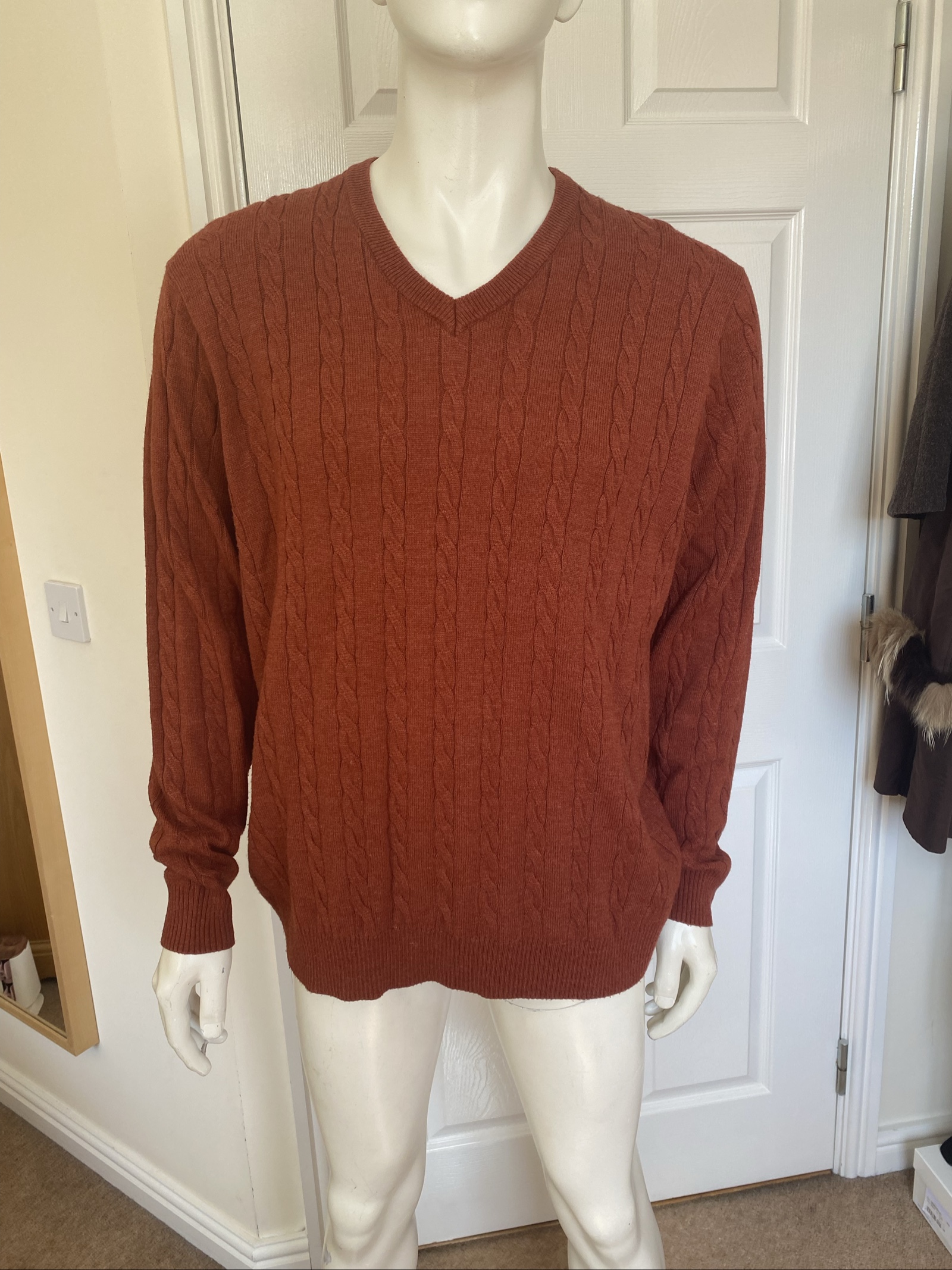 Cotton Traders Rust Orange Cable Knit V-Neck Sweater - Size XL