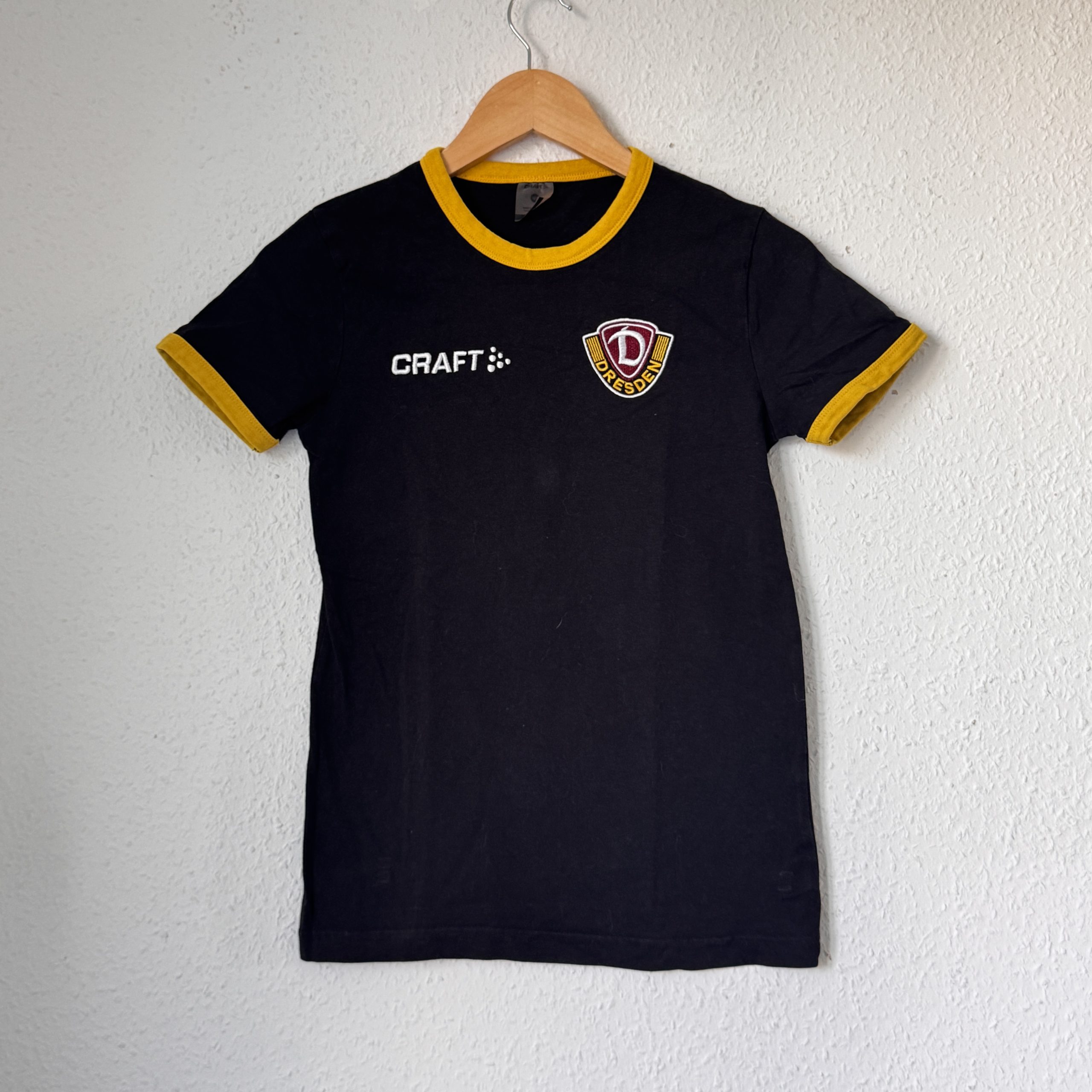 Craft Black & Yellow Dresden Logo Junior T-Shirt Size 160 2353 image 2