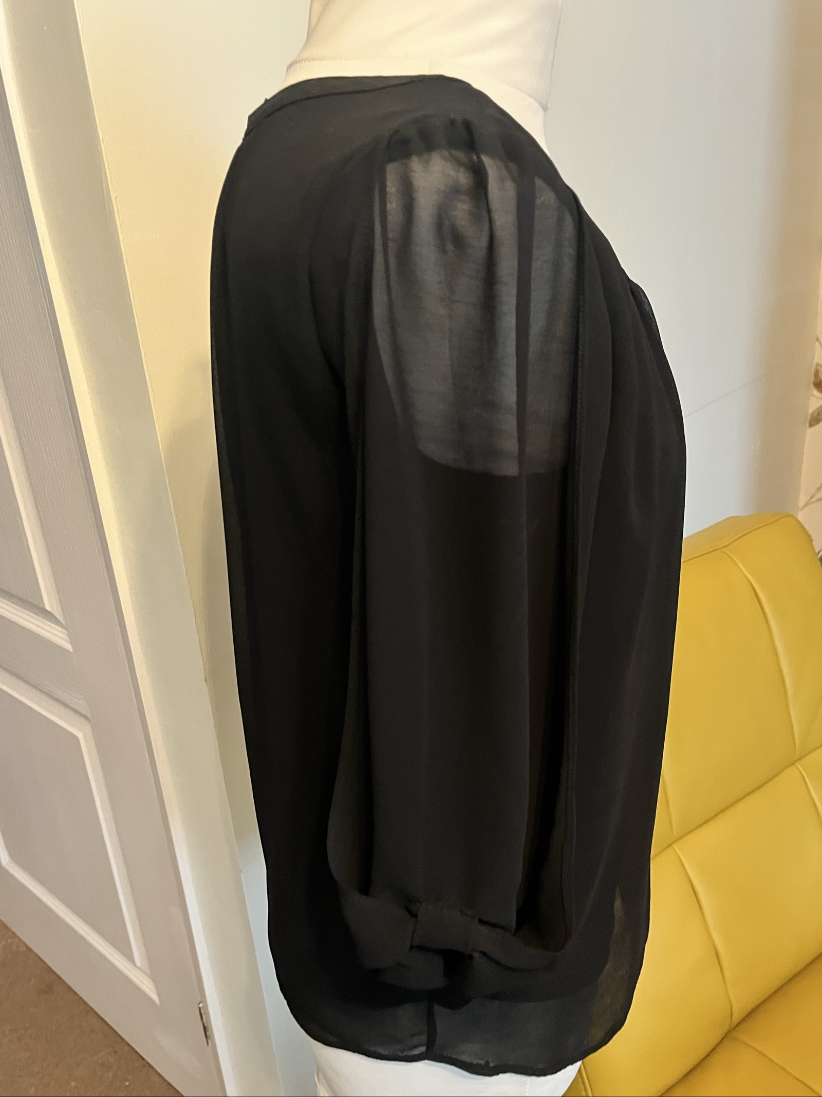 Billie & Blossom Black Sheer Sleeve Top UK 12 Crystal Chain Detail image 7
