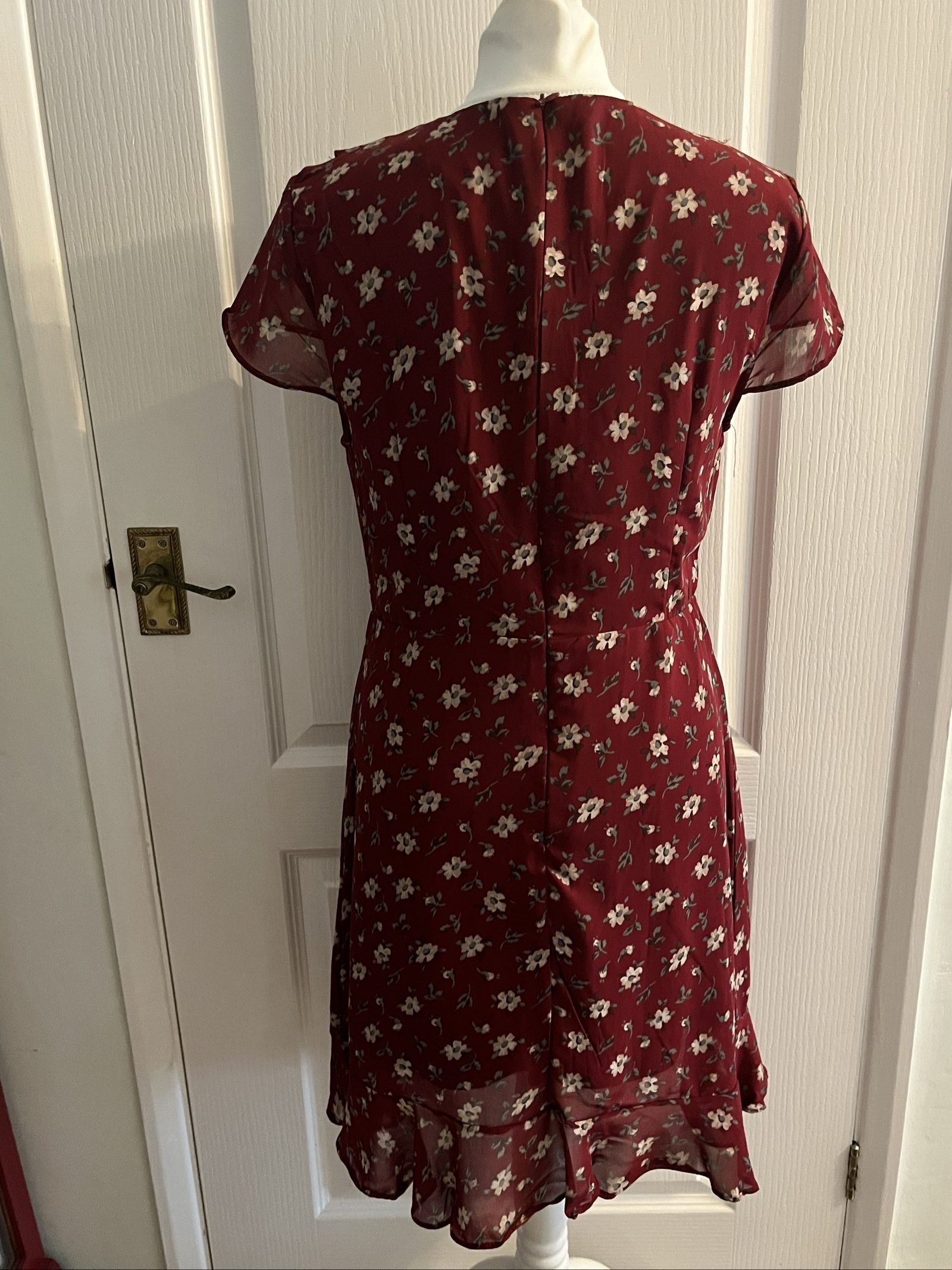 Solo Burgundy Floral Ruffle Wrap Dress UK 14 image 5