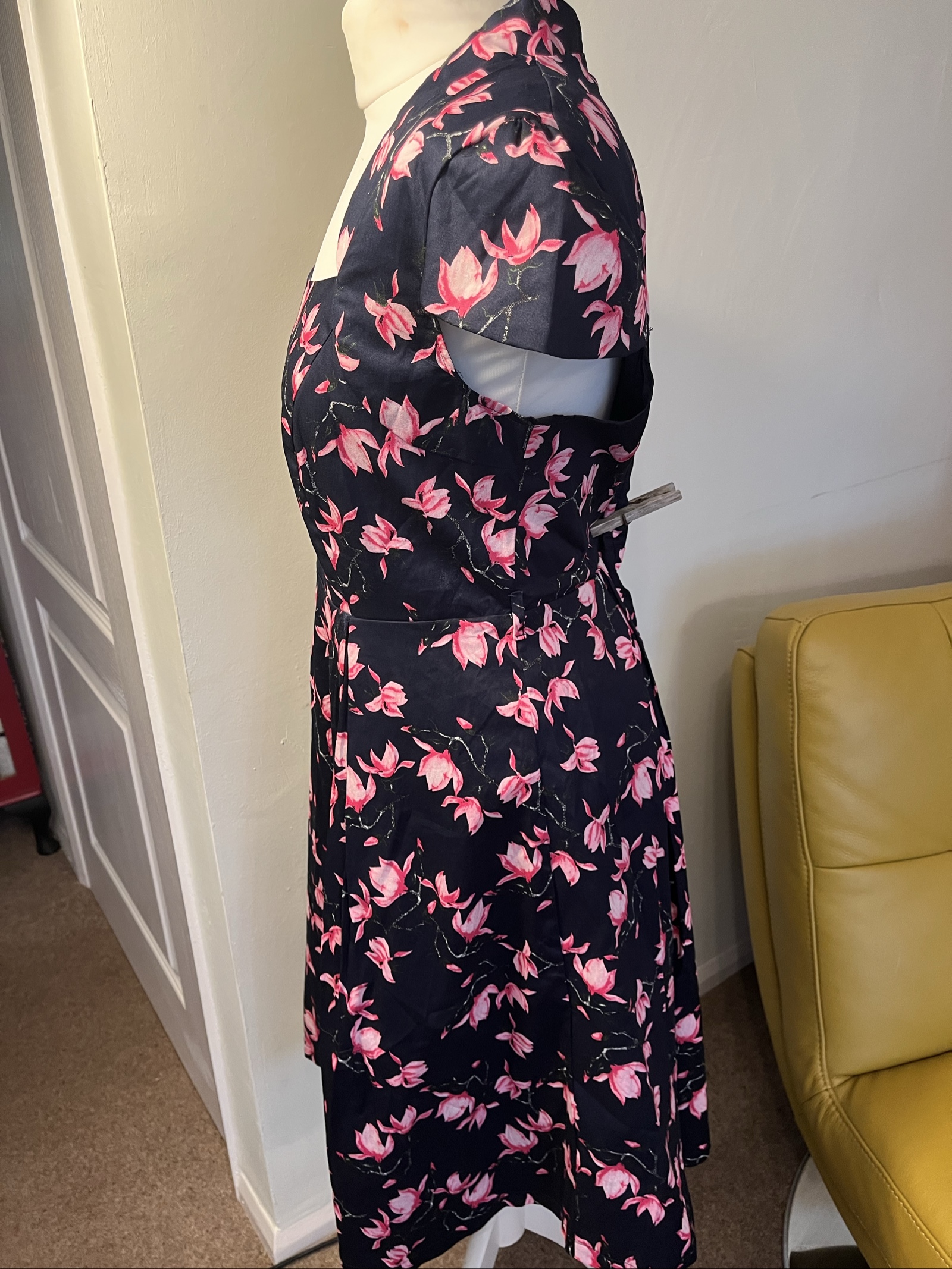 Vintage Stella Morgan Navy & Pink Floral Fit and Flare Dress UK 14 image 4
