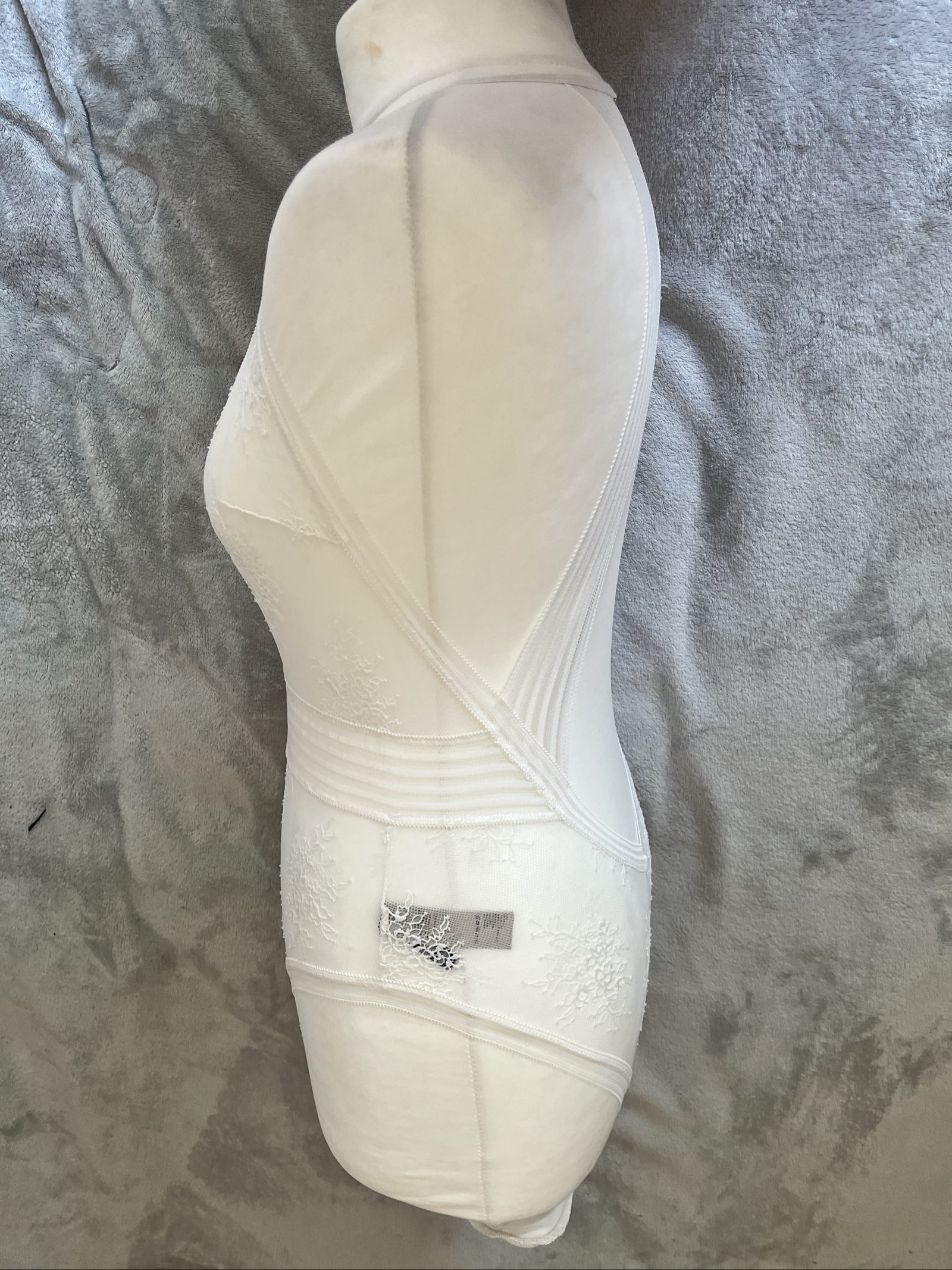 Janet Reger White Lace Appliqué Bodysuit UK 12 image 2