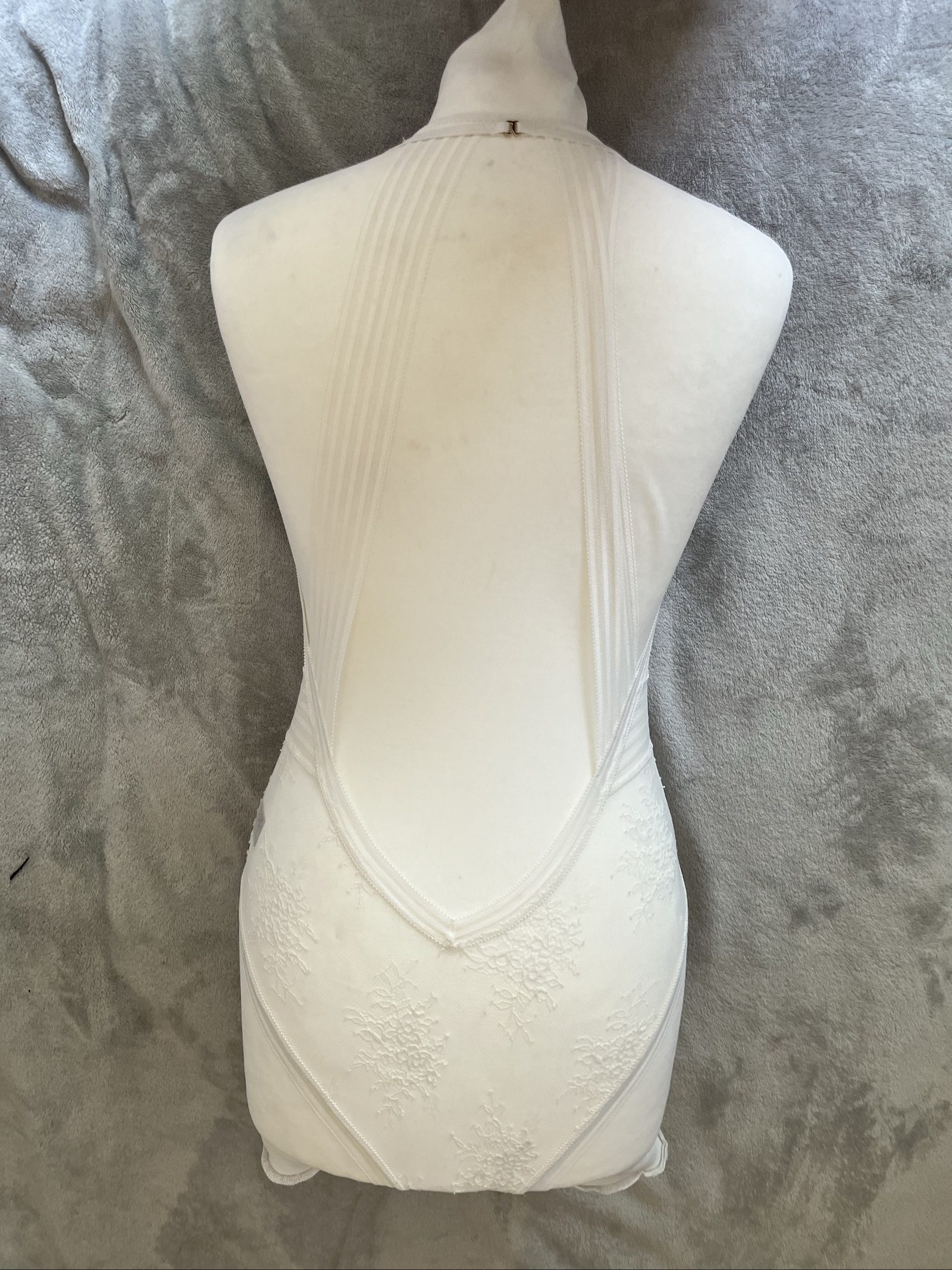 Janet Reger White Lace Appliqué Bodysuit UK 12 image 3