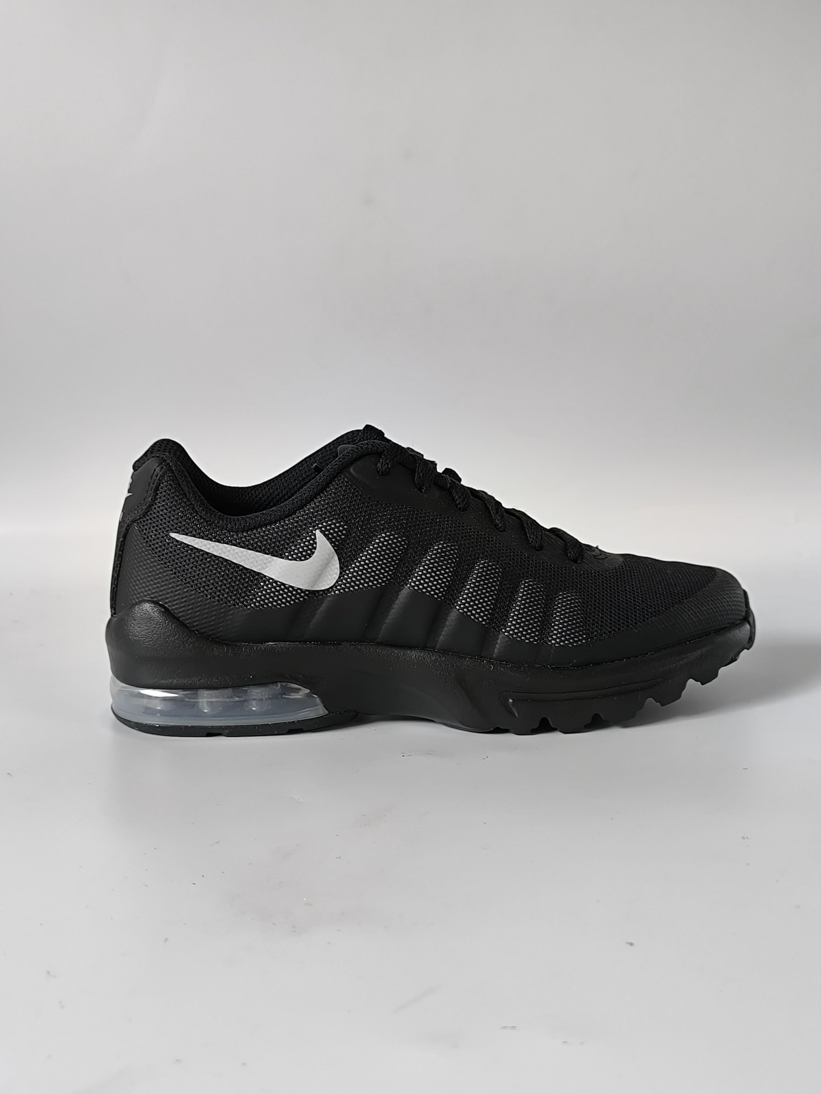 Nike Air Max Invigor kids boys shoes trainers UK 3 Black & Grey 749572-003 NO BOX