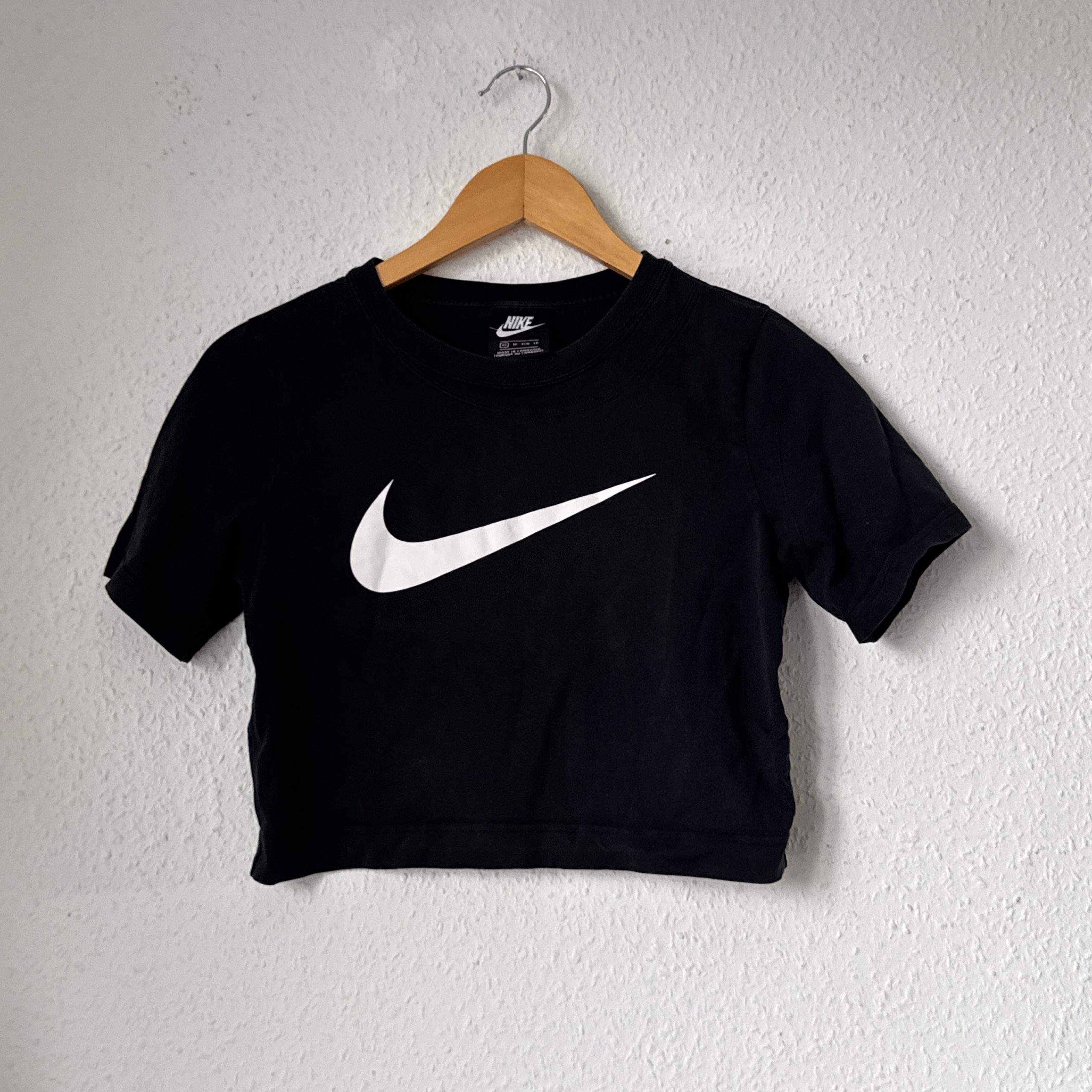 Nike Black Crop T-Shirt XS 100% Cotton 2515 image 2