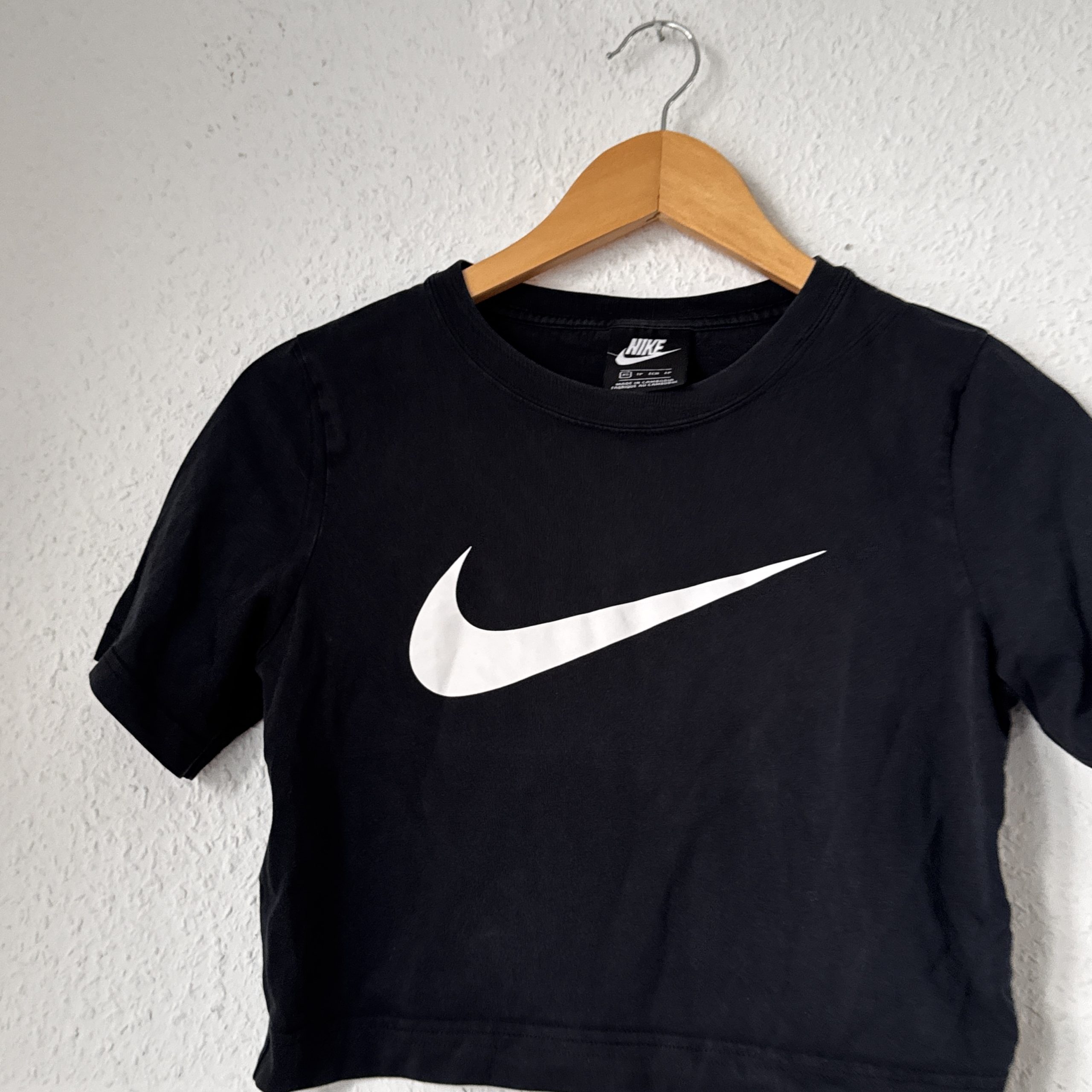 Nike Black Crop T-Shirt XS 100% Cotton 2515 image 3